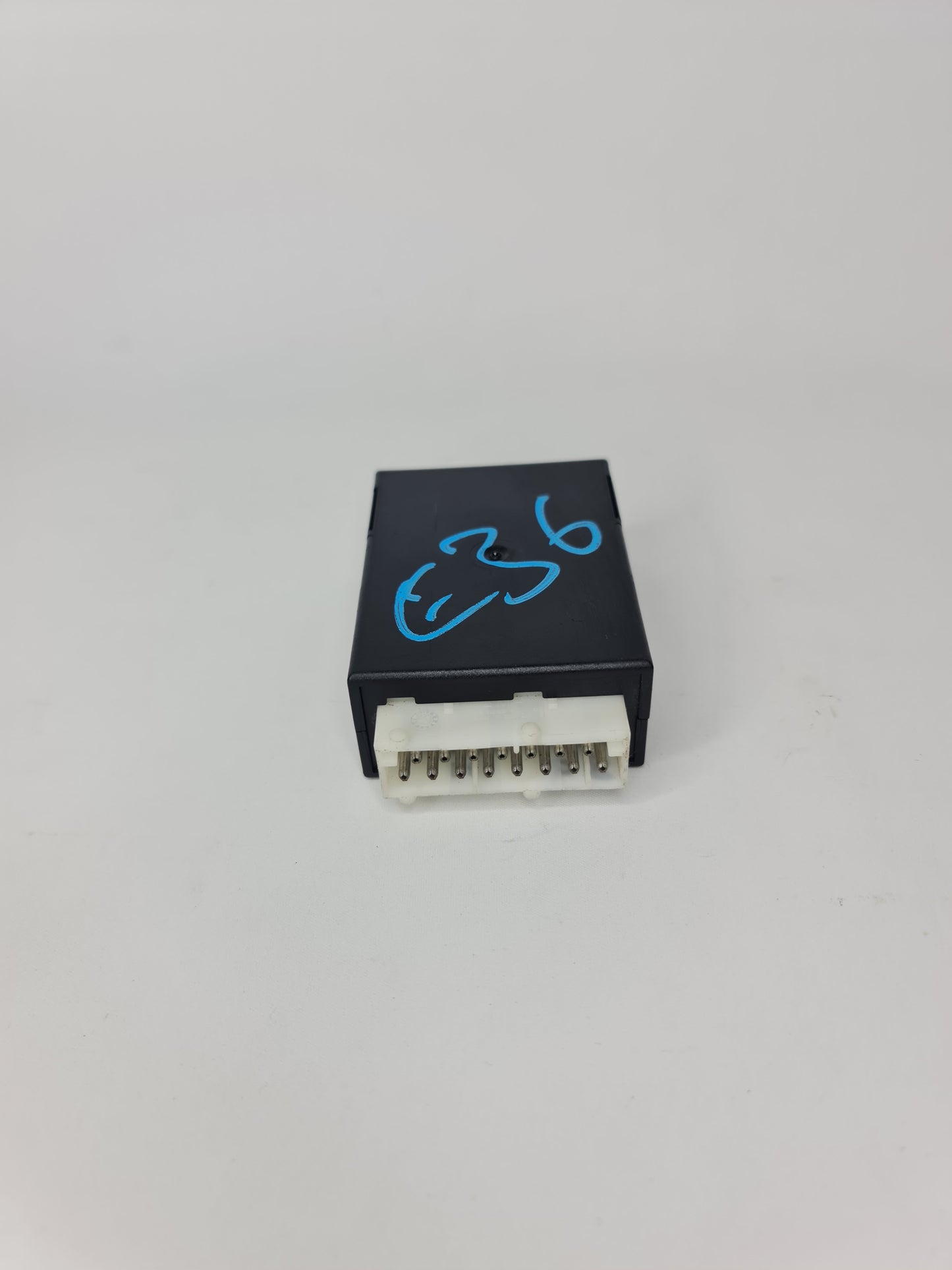 BMW E36 328I M3 323I 325I Rear Window Lifter Relay Control Module Unit - 61.35-8 353 099 - MPerformance.parts