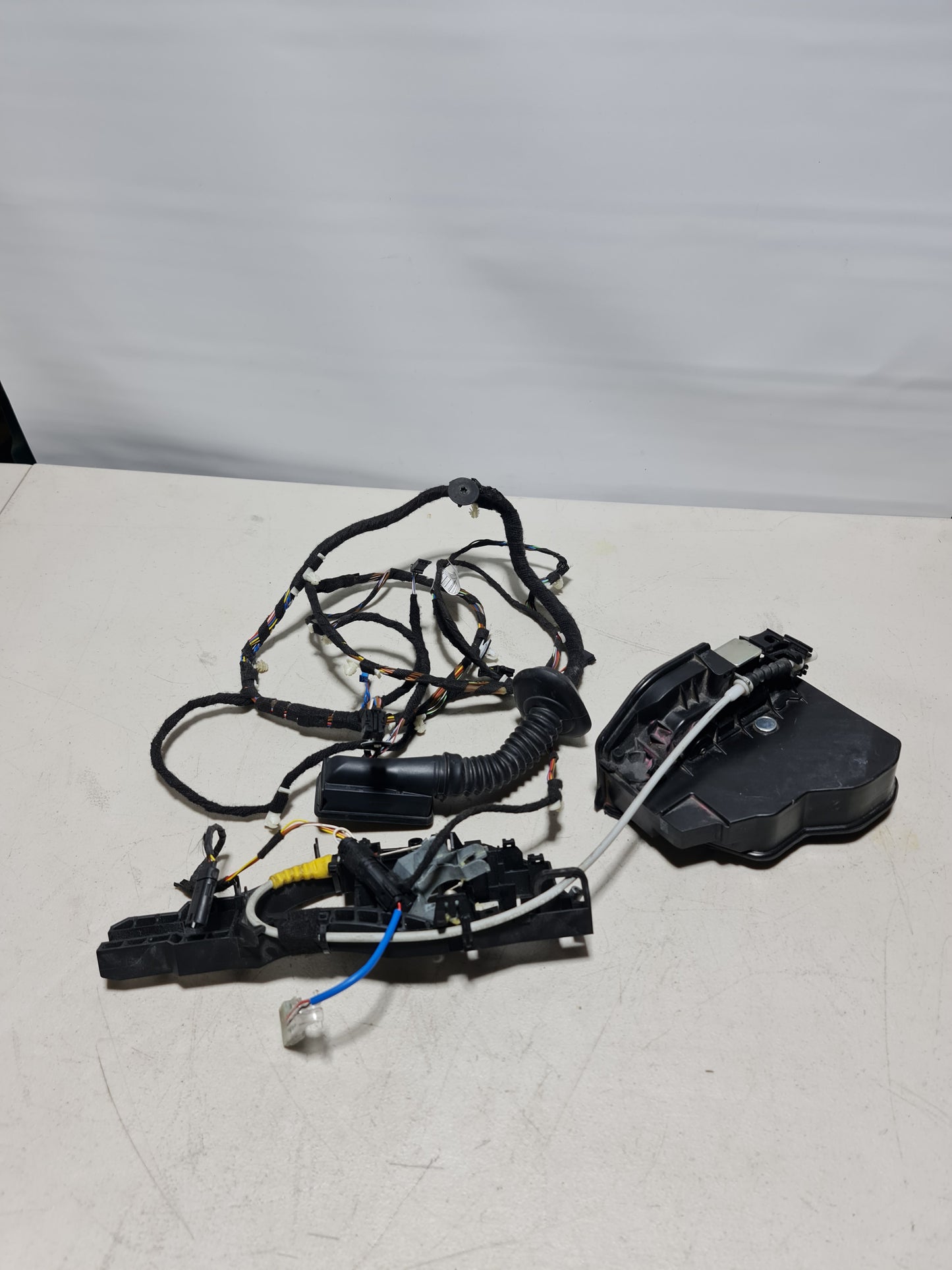 BMW 7 G11 730d xDrive 2017 LHD Front Left Door Wiring Harness 9221028 12147221 - MPerformance.parts