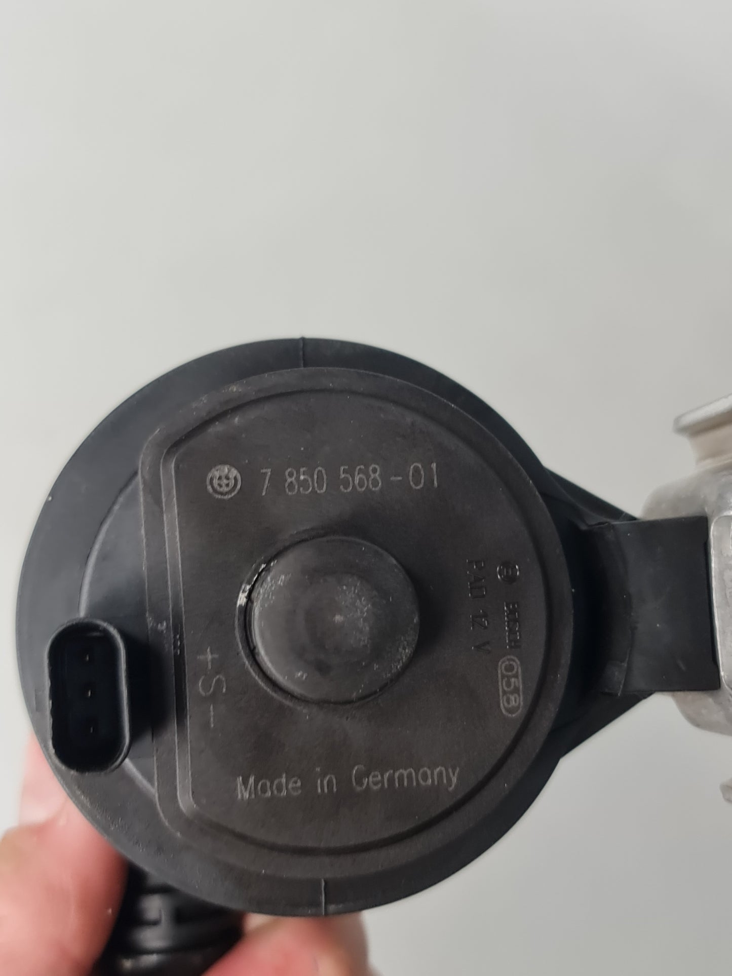 2015-2020 BMW 11-51-7-850-567 BMW 11517850567 Holder, Coolant Pump, Electric 7850567 01 - MPerformance.parts