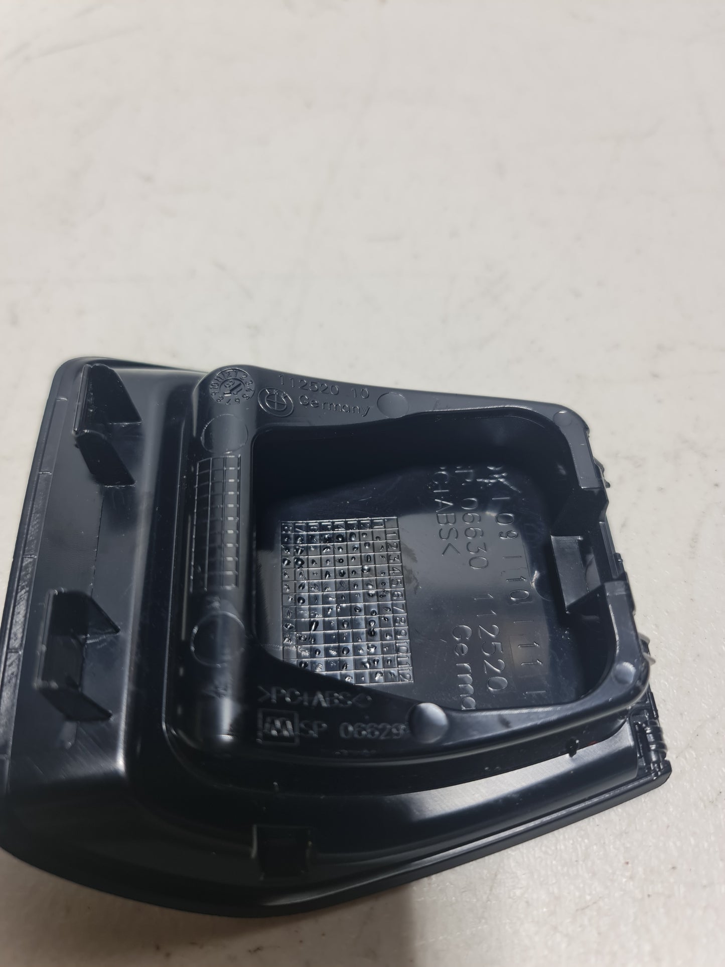 BMW 3 F30 F80 Rear Child Seat Isofix Cover Trim Black Lid Panel 112520-10 - MPerformance.parts