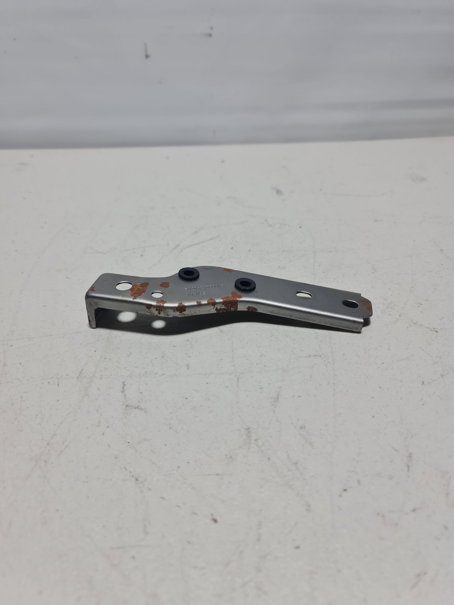 F80 M3 Dashboard Mount Bracket - p02062 - MPerformance.parts