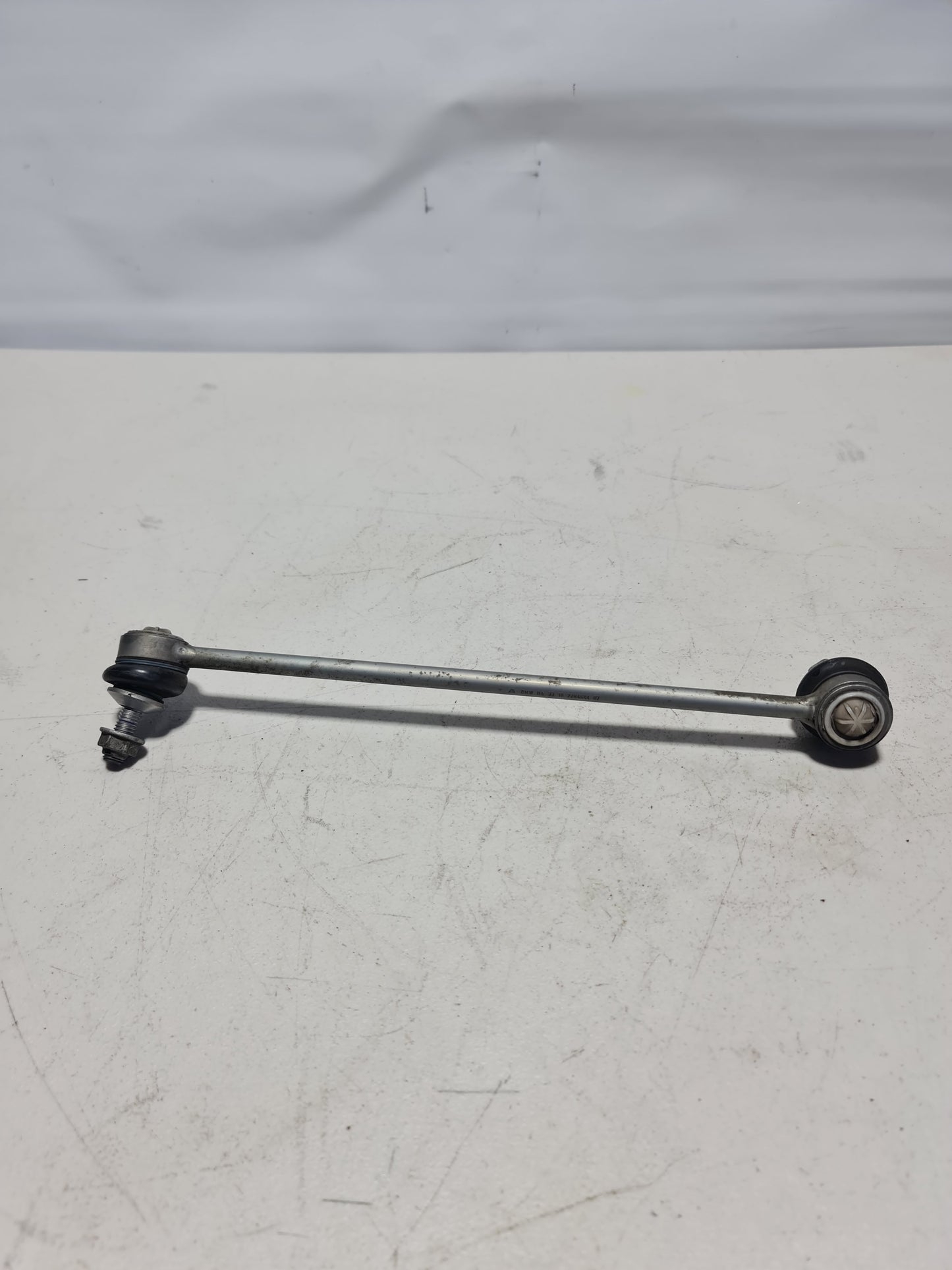 BMW M3 F80 2018 Front Swaybar Link Linkage Tie Rod RHS 2284644 J202 33182284644 - MPerformance.parts