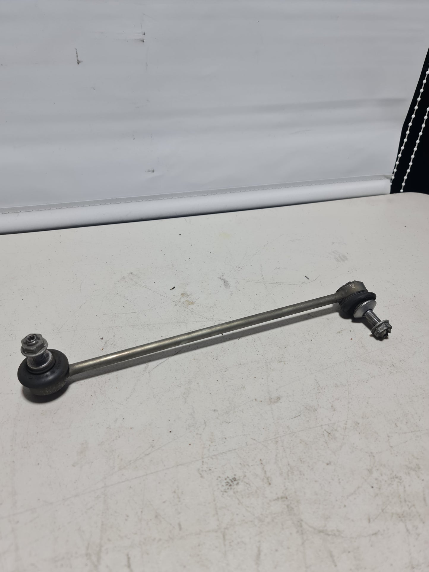 BMW M3 F80 2018 Front Swaybar Link Linkage Tie Rod RHS 2284644 J202 33182284644 - MPerformance.parts