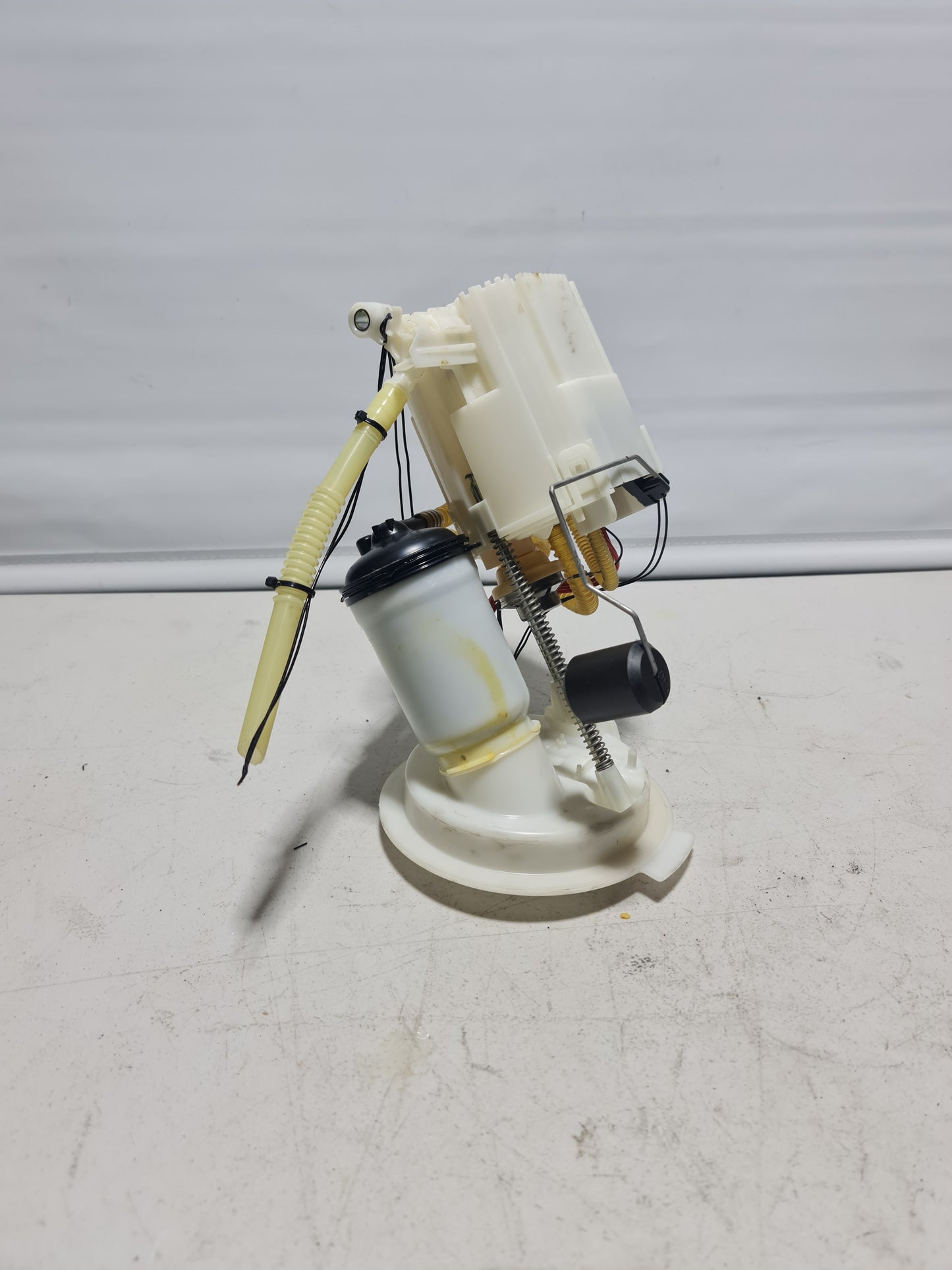 2015-2020 BMW 16-11-2-284-693 BMW 16112284693 Fuel Pump And Sender Assembly 2284693 05 - MPerformance.parts