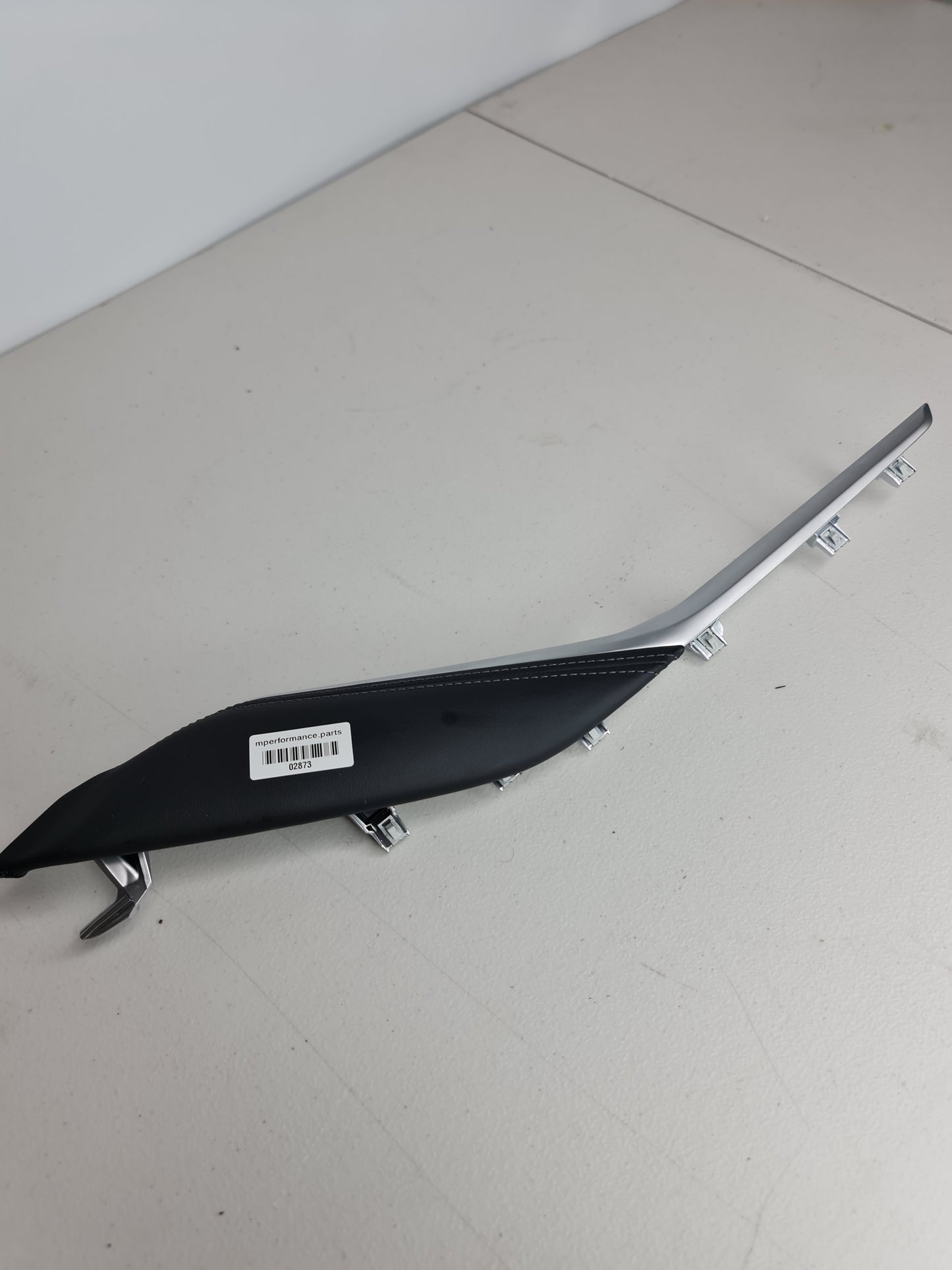 G80 M3 Passenger Knee Leather Panel - 9502528-04 - MPerformance.parts