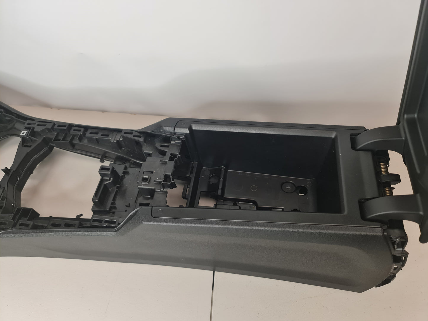 BMW G80 M3 Centre Console - M PERFORMANCE Arm Rest - 107393194C - MPerformance.parts