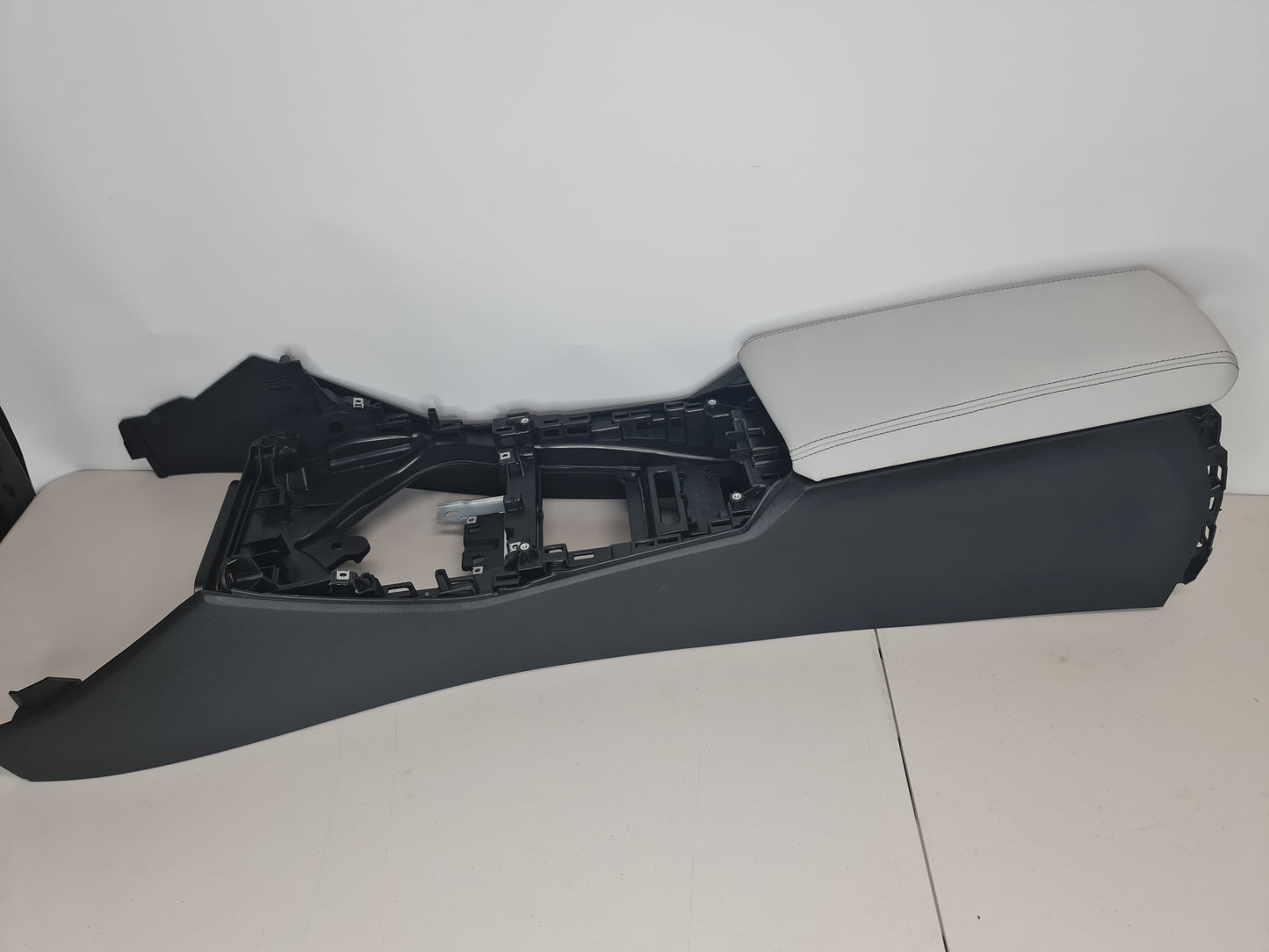 BMW G80 M3 Centre Console Silverstone Leather Arm Rest 5116806778 - MPerformance.parts