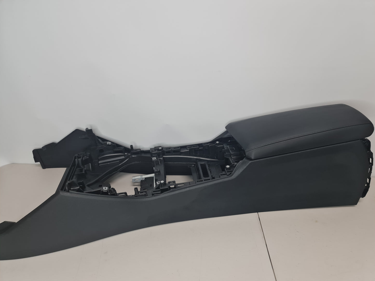 BMW 330E saloon hybrid Centre Console Black Leather Arm Rest 5116806778 - MPerformance.parts