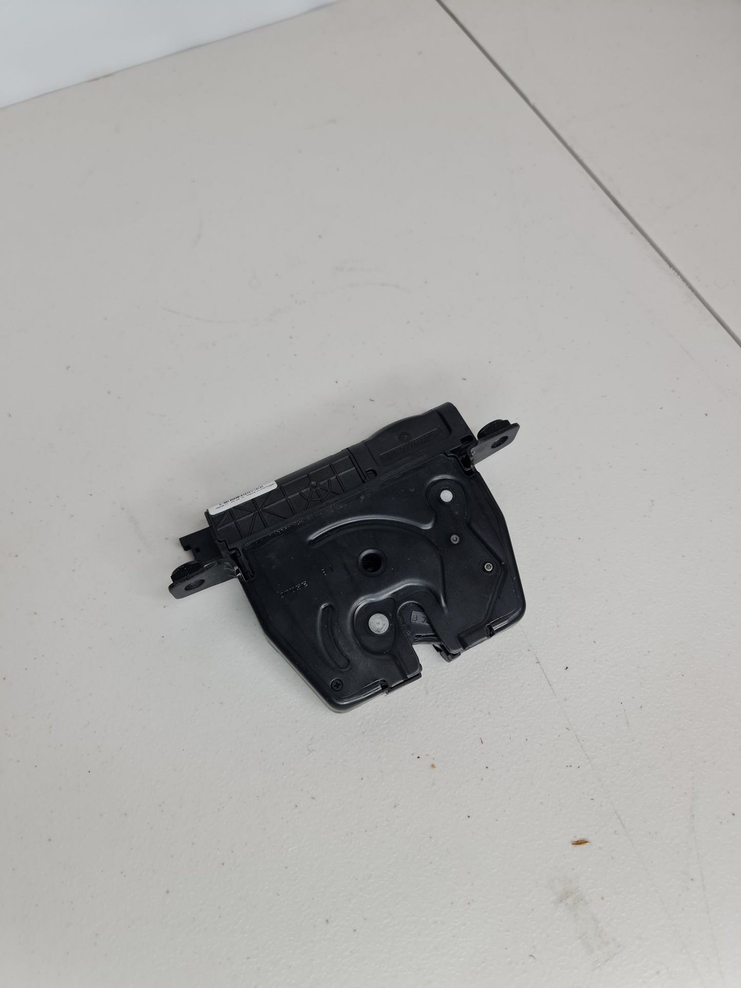 2017 - 2021 BMW 430I TAILGATE TRUNK LID LOCK LATCH ACTUATOR MOTOR OEM 7224692 - MPerformance.parts