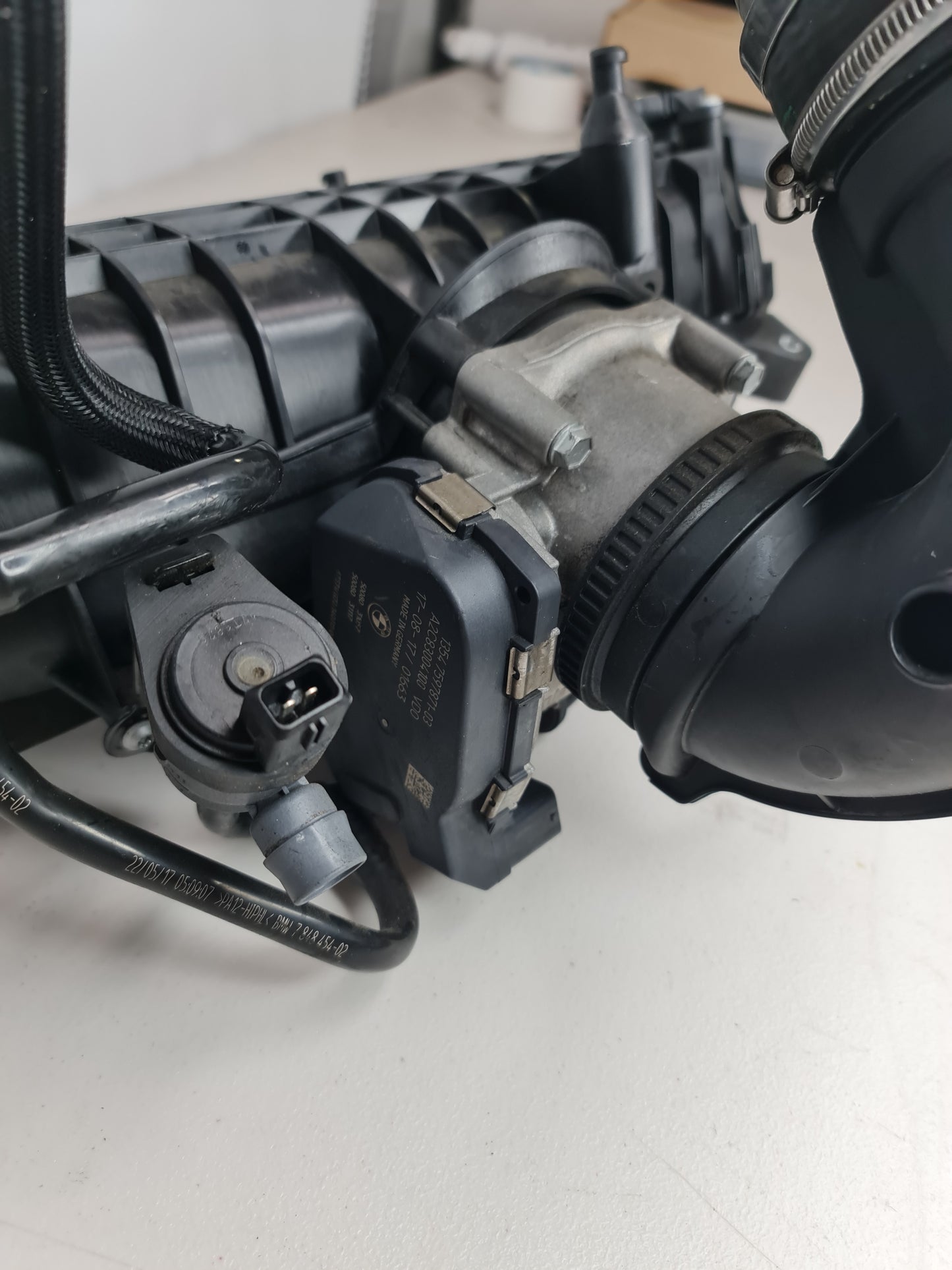 F80 M3 Intake manifold including J pipe - MPerformance.parts