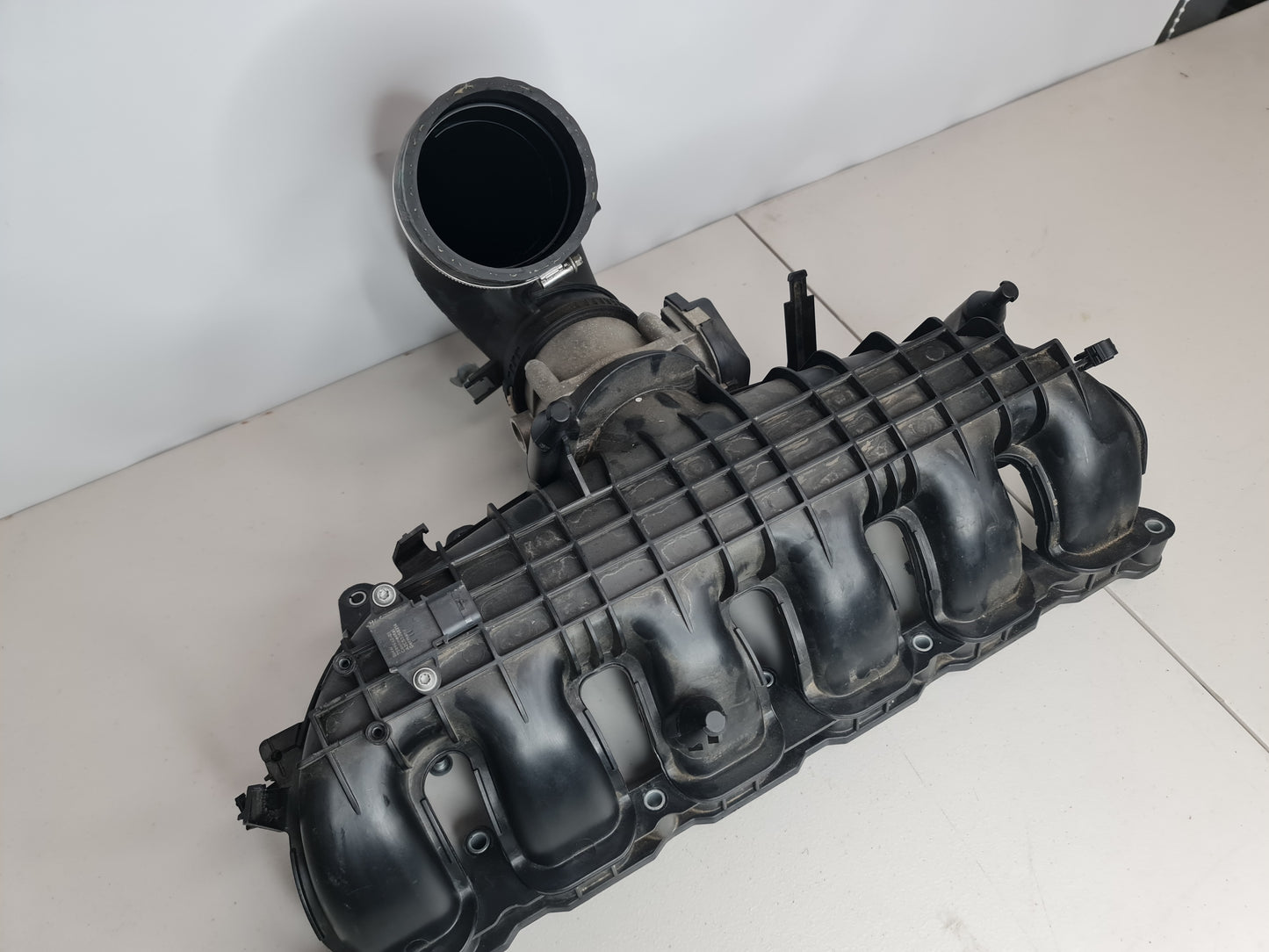 INLET MANIFOLD BMW M4/4 F82/F83/F80 S55B30A 3.0 PETROL 75691110 With J Pipe - MPerformance.parts