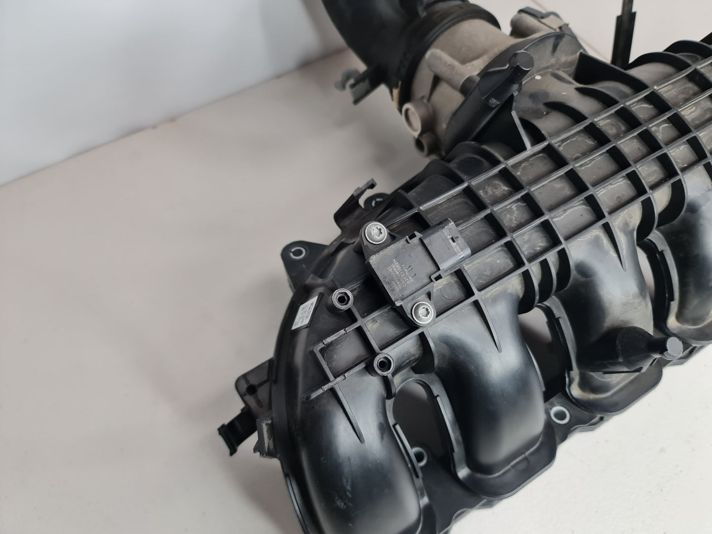 INLET MANIFOLD BMW M4/4 F82/F83/F80 S55B30A 3.0 PETROL 75691110 With J Pipe - MPerformance.parts