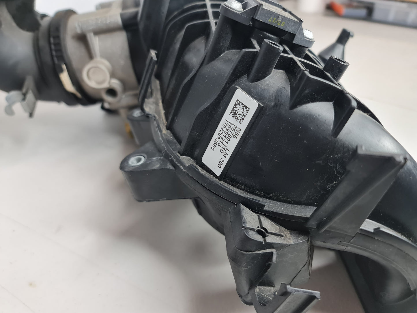 INLET MANIFOLD BMW M4/4 F82/F83/F80 S55B30A 3.0 PETROL 75691110 With J Pipe - MPerformance.parts