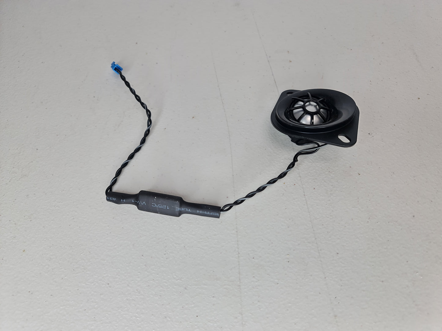 2012-2020 BMW 65-13-9-226-358 BMW 65139226358 Tweeter 9226358 02 65139226358 - MPerformance.parts