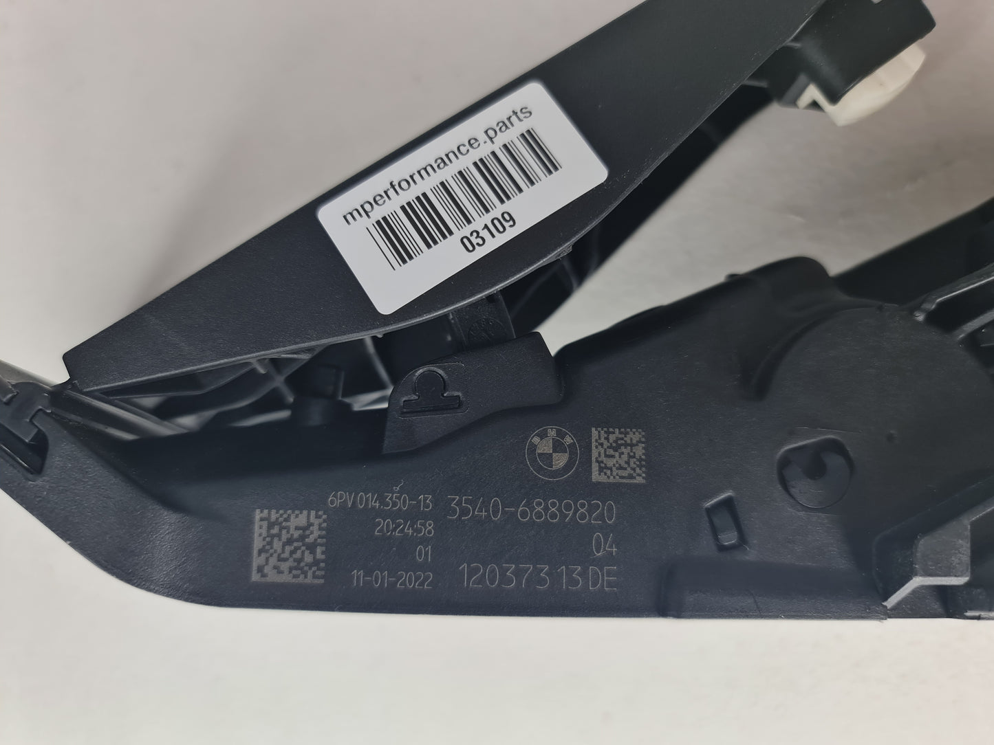 BMW 3 SERIES PEDAL #E5647 G20 (820) *35-20* - MPerformance.parts