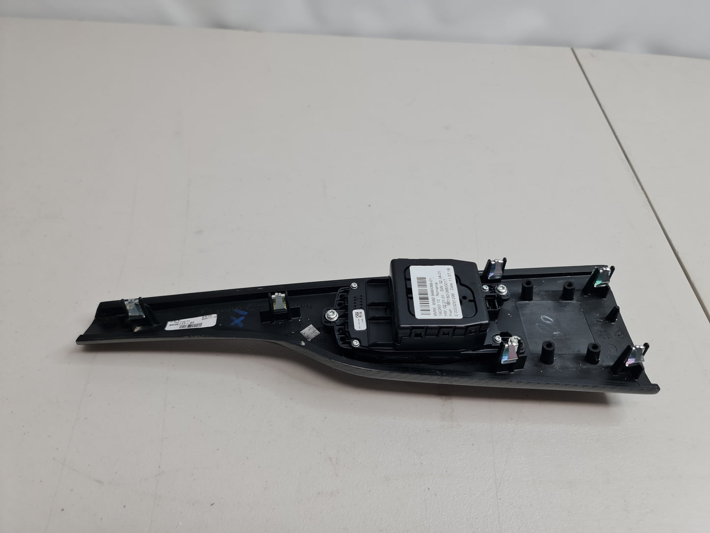 BMW F80/F82 M3 Center Console Carbon Trim RHD OEM 51168046117 8046117 - MPerformance.parts