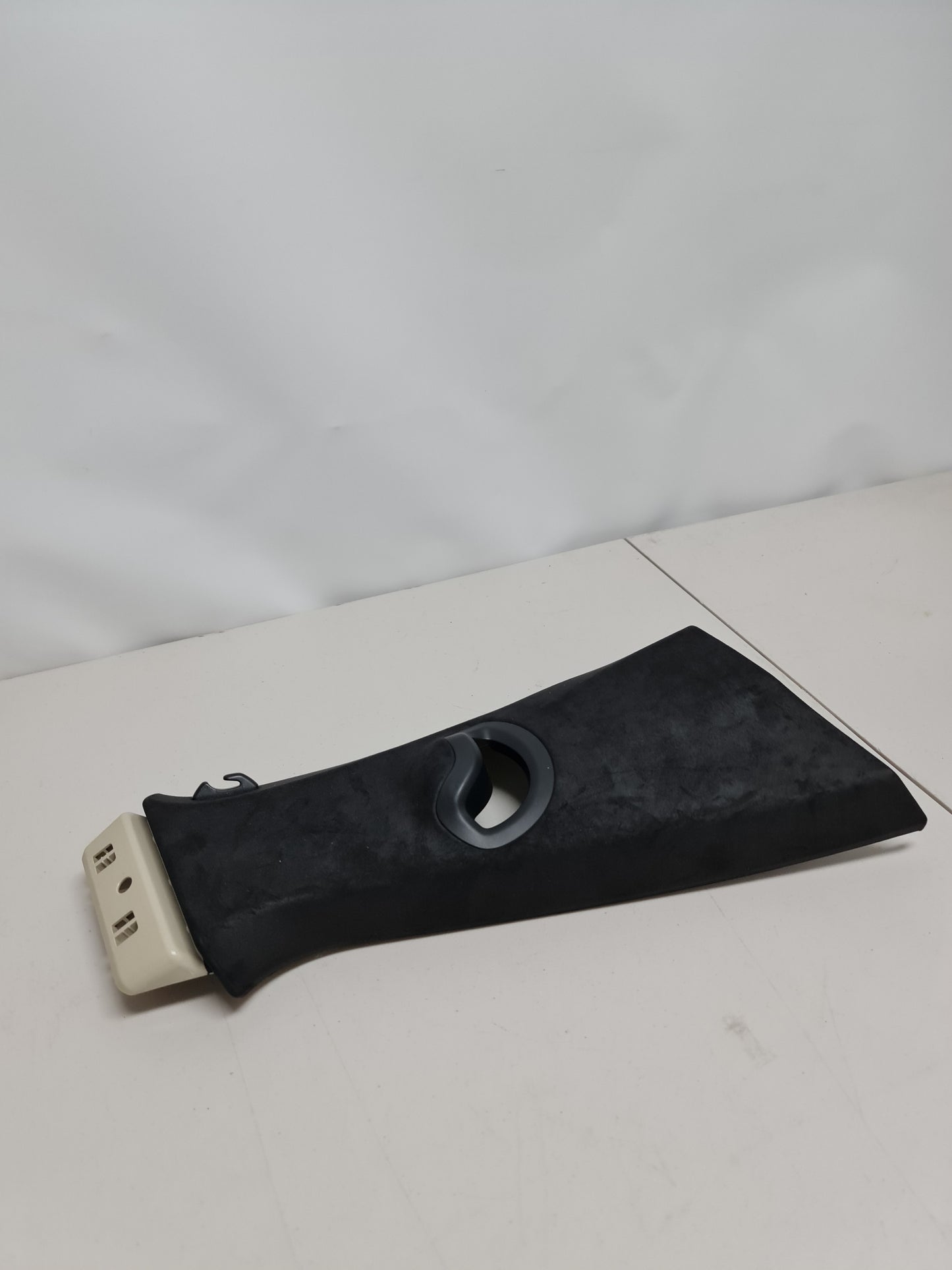 G05/G07 X5/X7 B-pillar trim panel, Alcantara, right black - MPerformance.parts