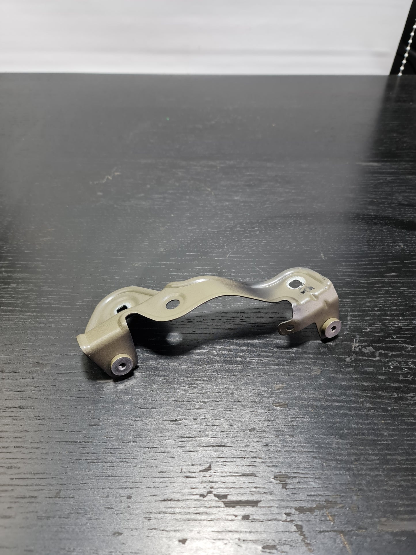 BMW 3 SERIES FRONT WING MOUNTING BRACKET RH 167/21 7486806 07 - MPerformance.parts