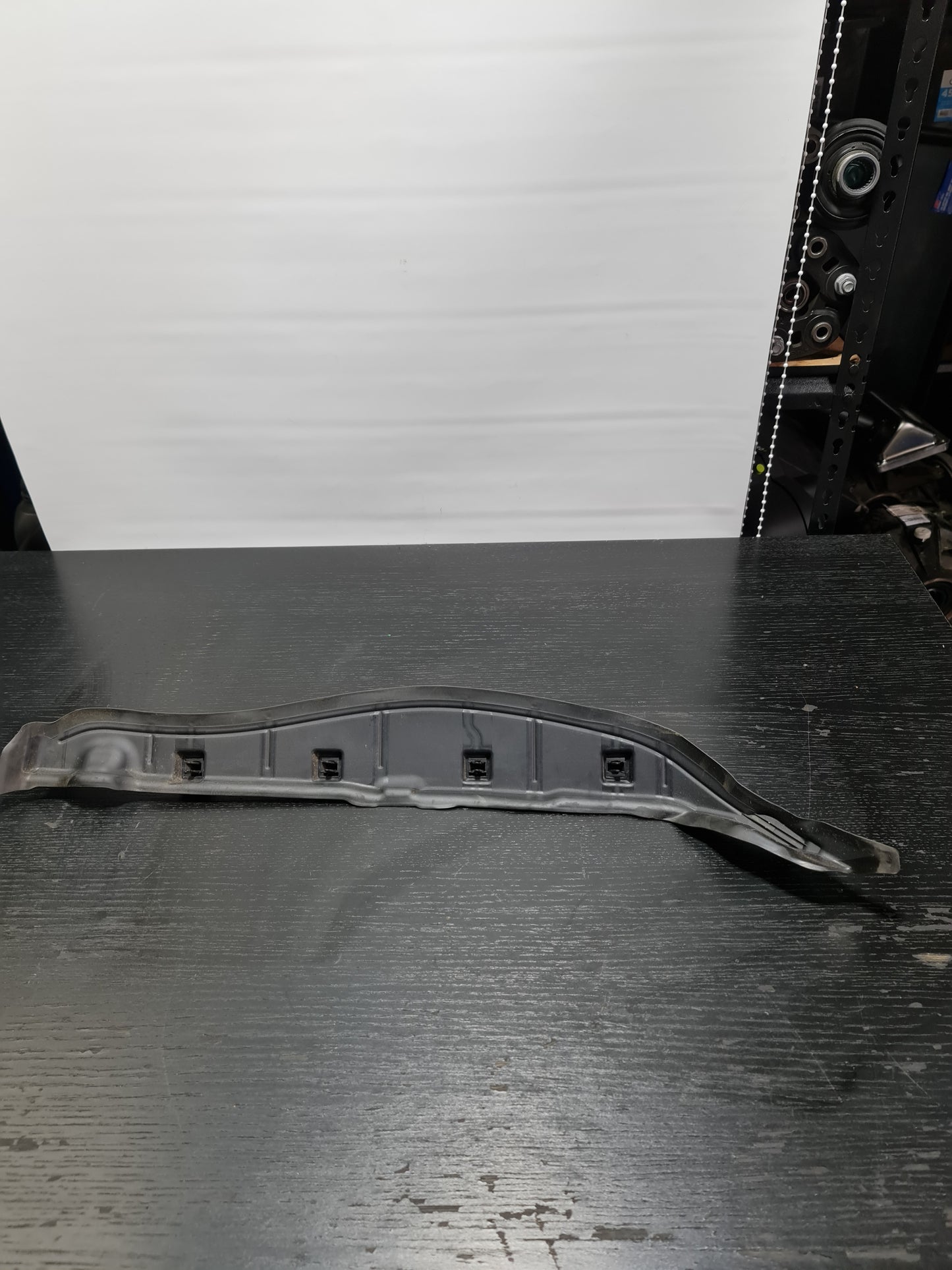 BMW 3 G20 Left Side Frame Seal 51487433819 7433819 - MPerformance.parts