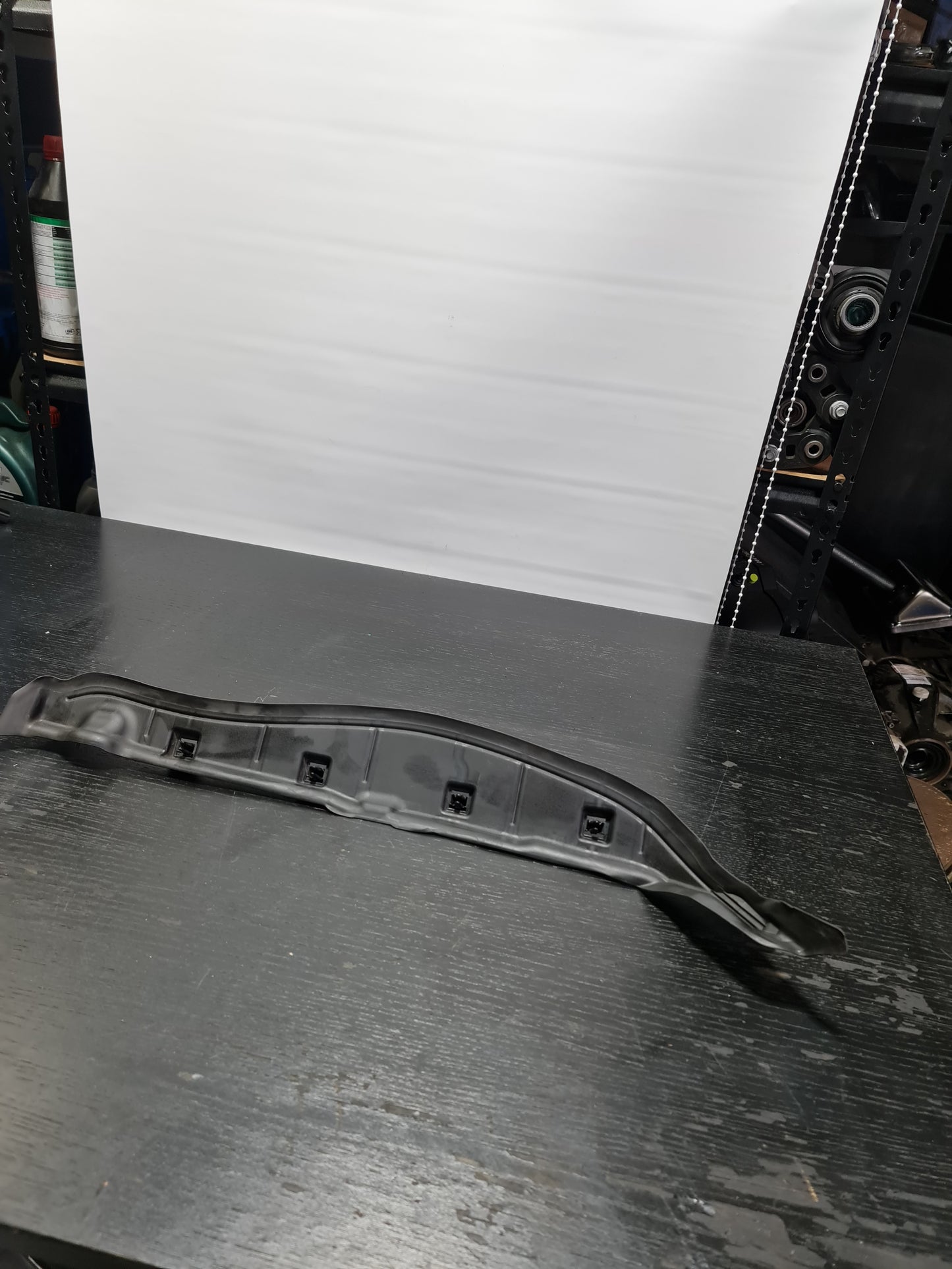 BMW 3 G20 Left Side Frame Seal 51487433819 7433819 - MPerformance.parts