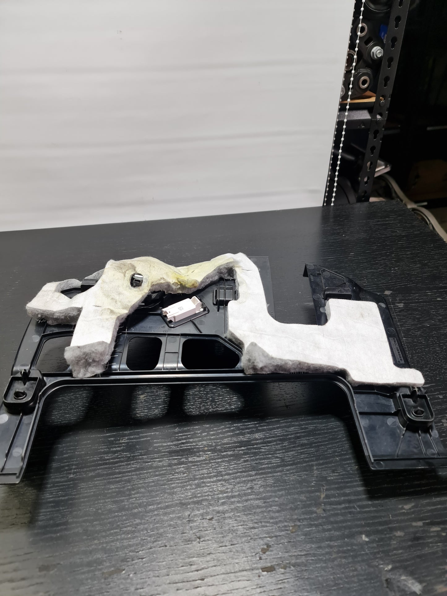 2019 BMW 3 SERIES G20 G21 DASHBOARD LOWER TRIM PANEL DRIVER SIDE 6805570 - MPerformance.parts