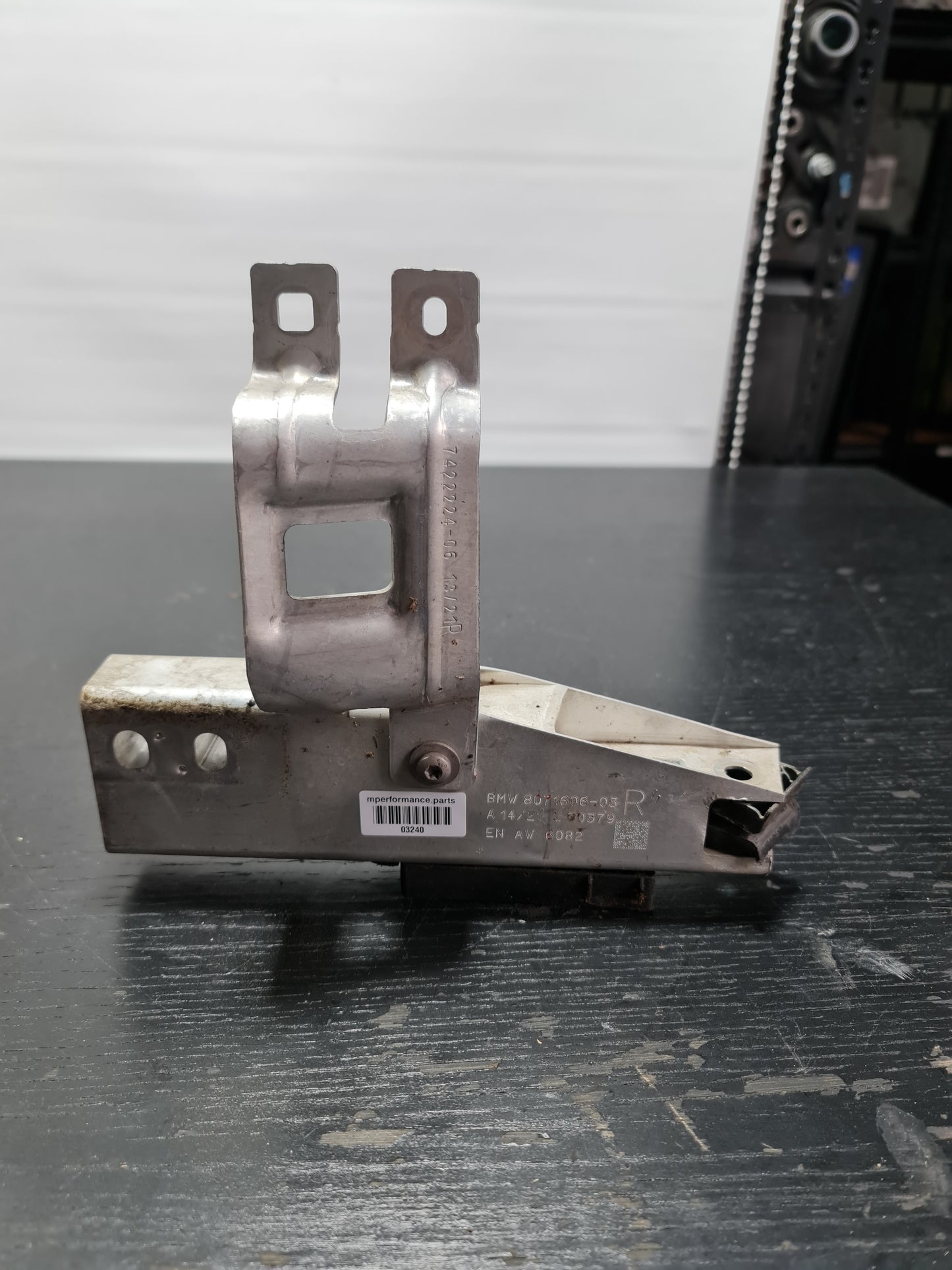 BMW 4 M G22 Front Right Bumper Support Rail Bracket 51118071606 - MPerformance.parts