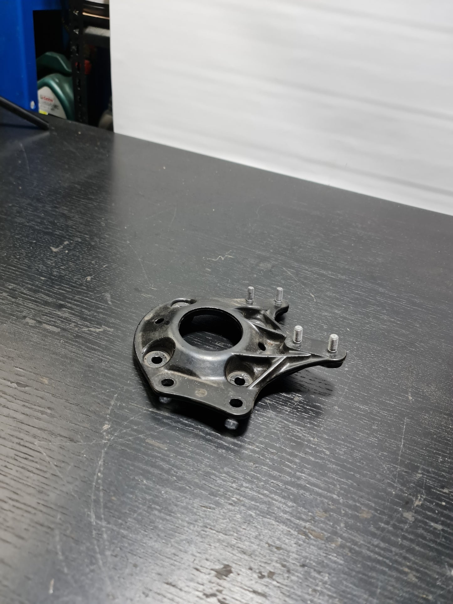 BMW M3 M4 G80 G82 G83 LEFT PASSENGER SIDE SUSPENSION STRUT TOWER BRACE 8076673 - MPerformance.parts