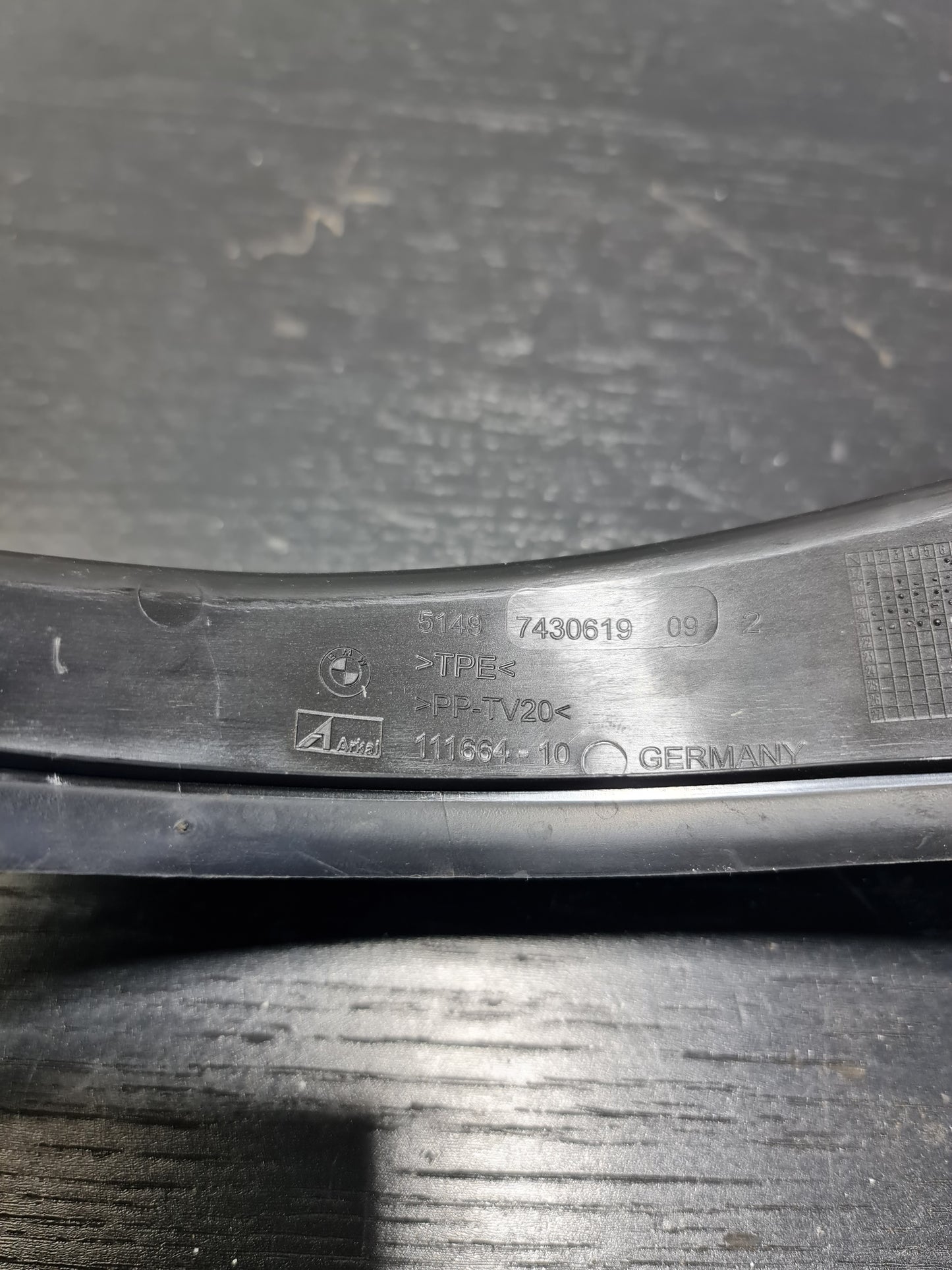 GENUINE BMW G20 3 Series Boot Lid Water Gutter Strip 51497430619. REAR LEFT 26E - MPerformance.parts