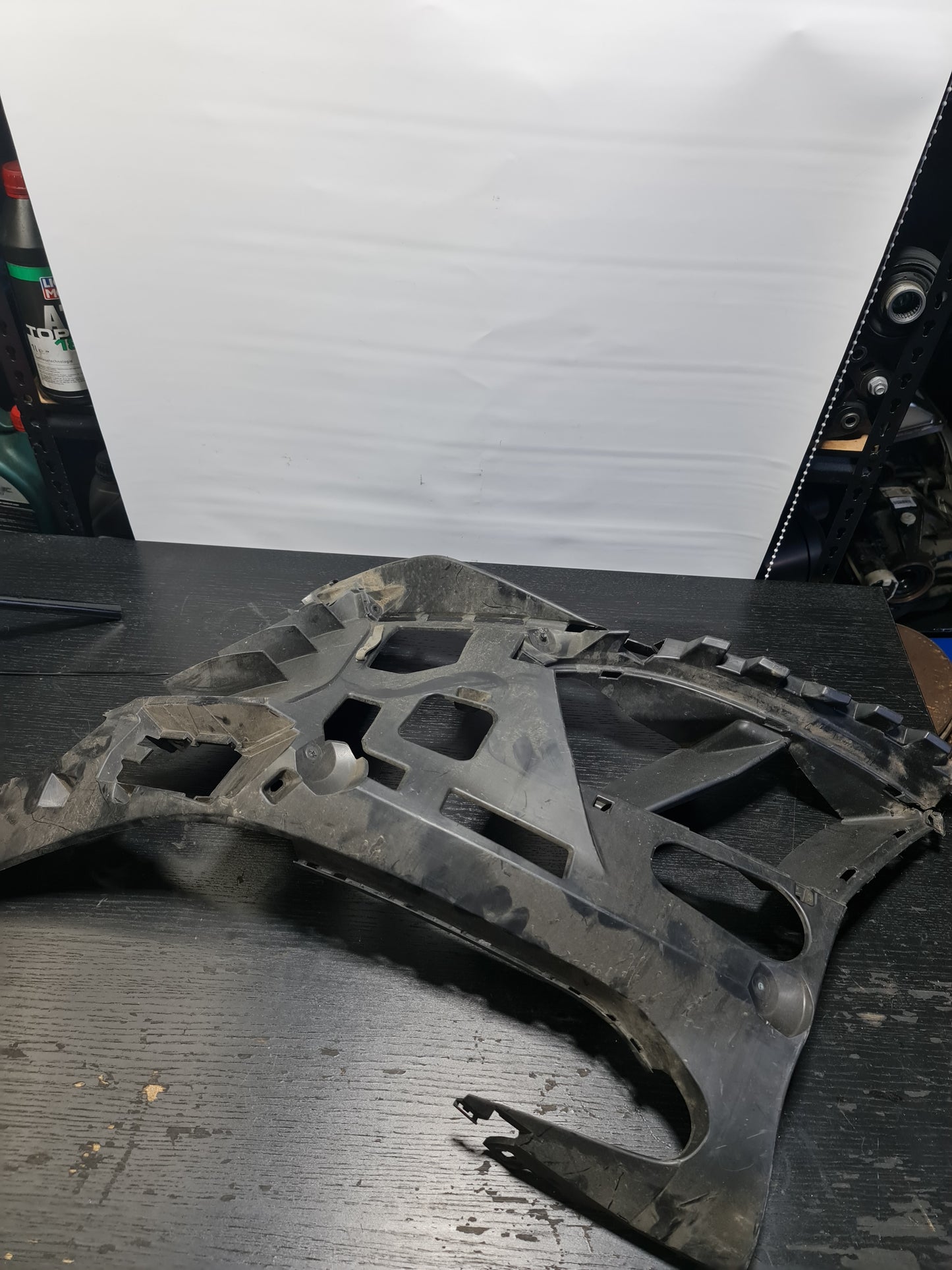 BMW M4 G82 Front Left Bumper Retainer Frame Bracket 51118069415 - MPerformance.parts