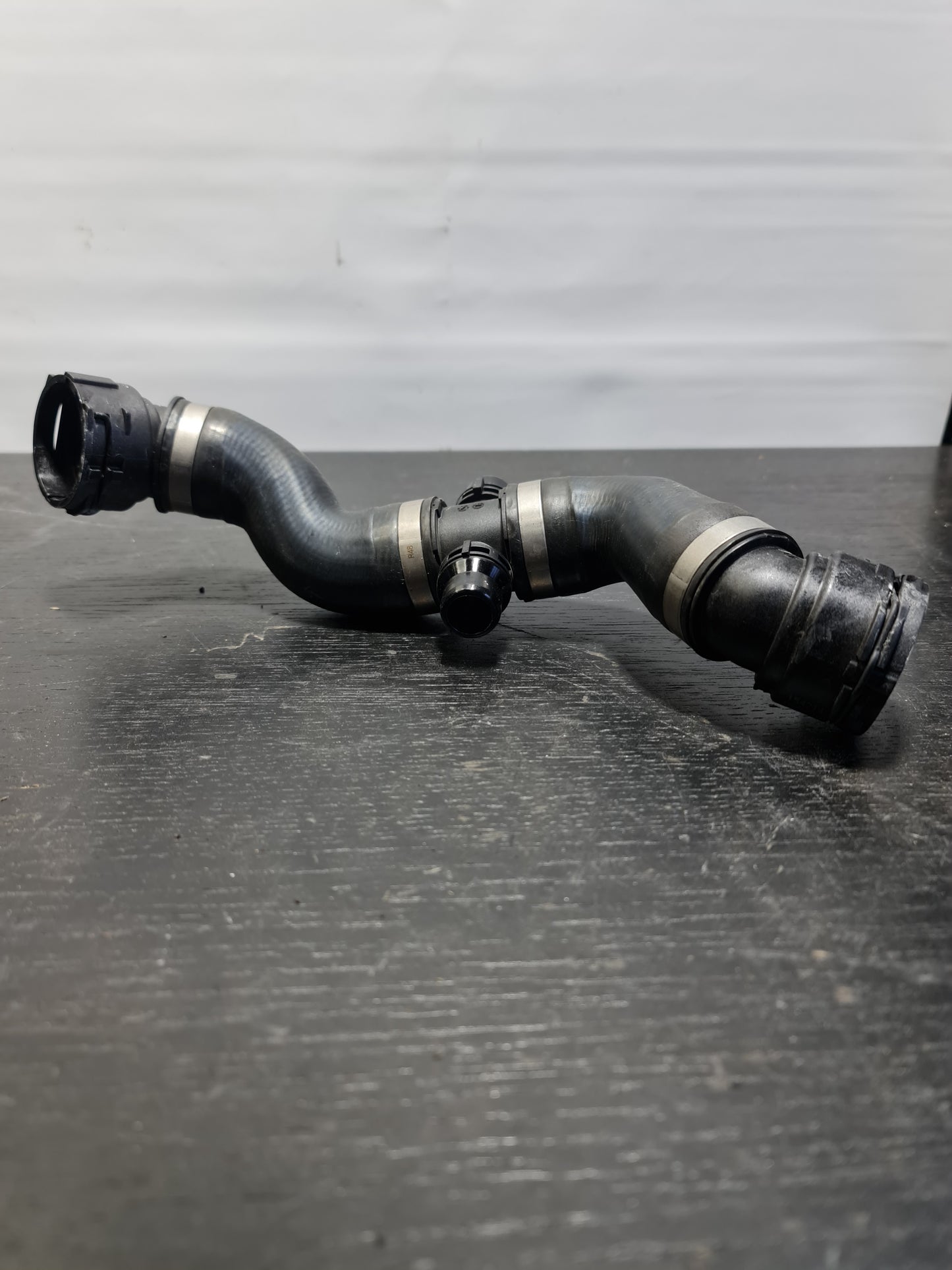 BMW M4 COUPE G82 RIGHT WATER COOLANT RADIATOR HOSE 17128096423 - MPerformance.parts