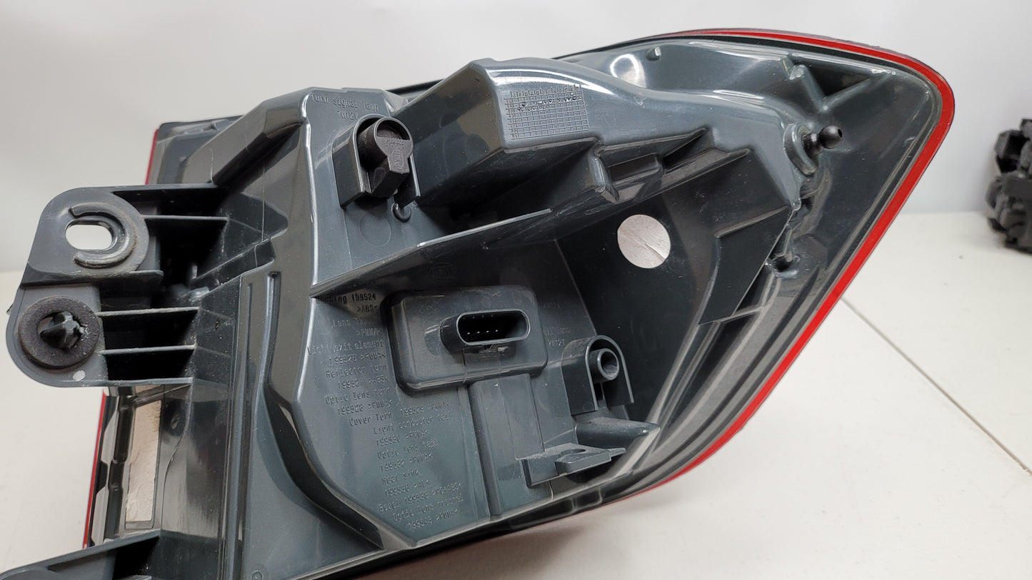 Left Side Rear Brake Stop Lamp Tail Light For BMW 3 Series F80 199524 - MPerformance.parts