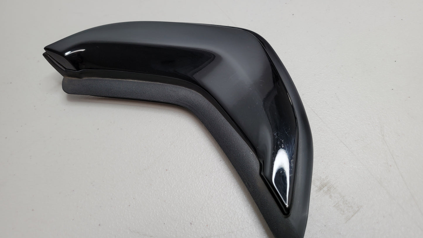 NEW BMW 3 G20 REAR RIGHT C-COLUMN COVER 51437465158 ORIGINAL - MPerformance.parts