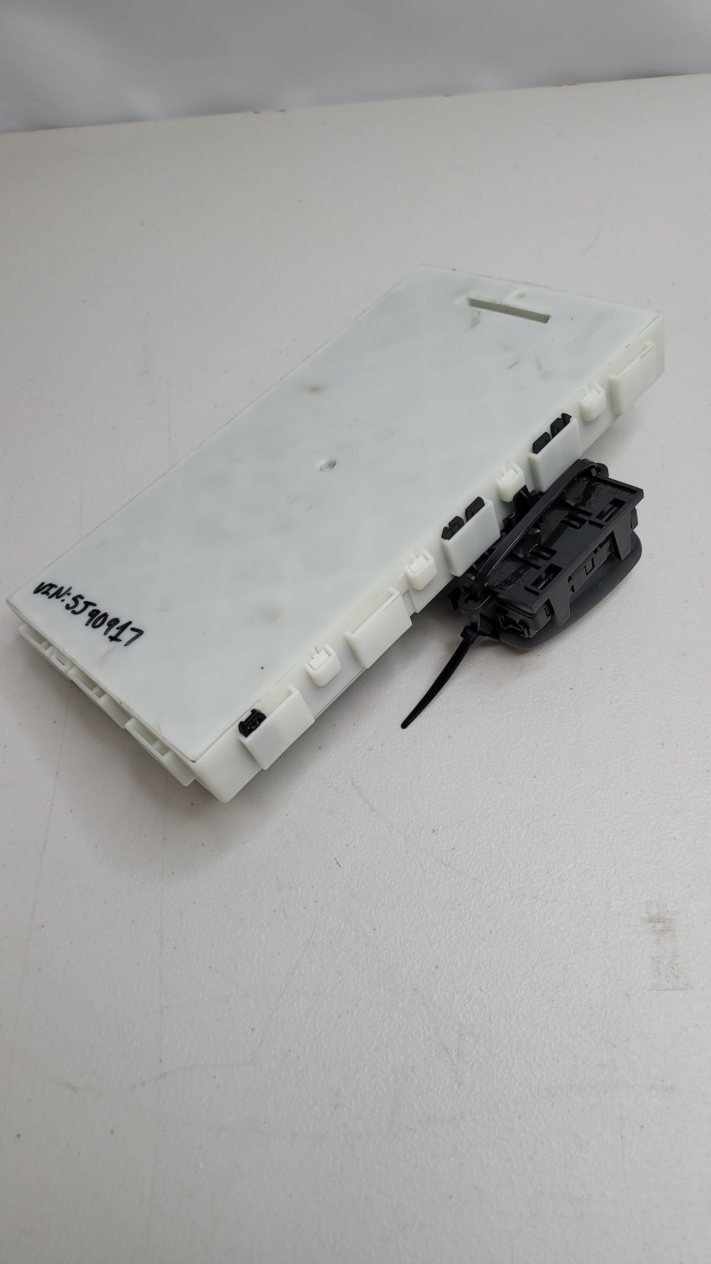 BMW F30 F32 F36 228 328 428 2.0L DME ECU Engine Computer FEM Module Key Set OEM 61358781415 - MPerformance.parts