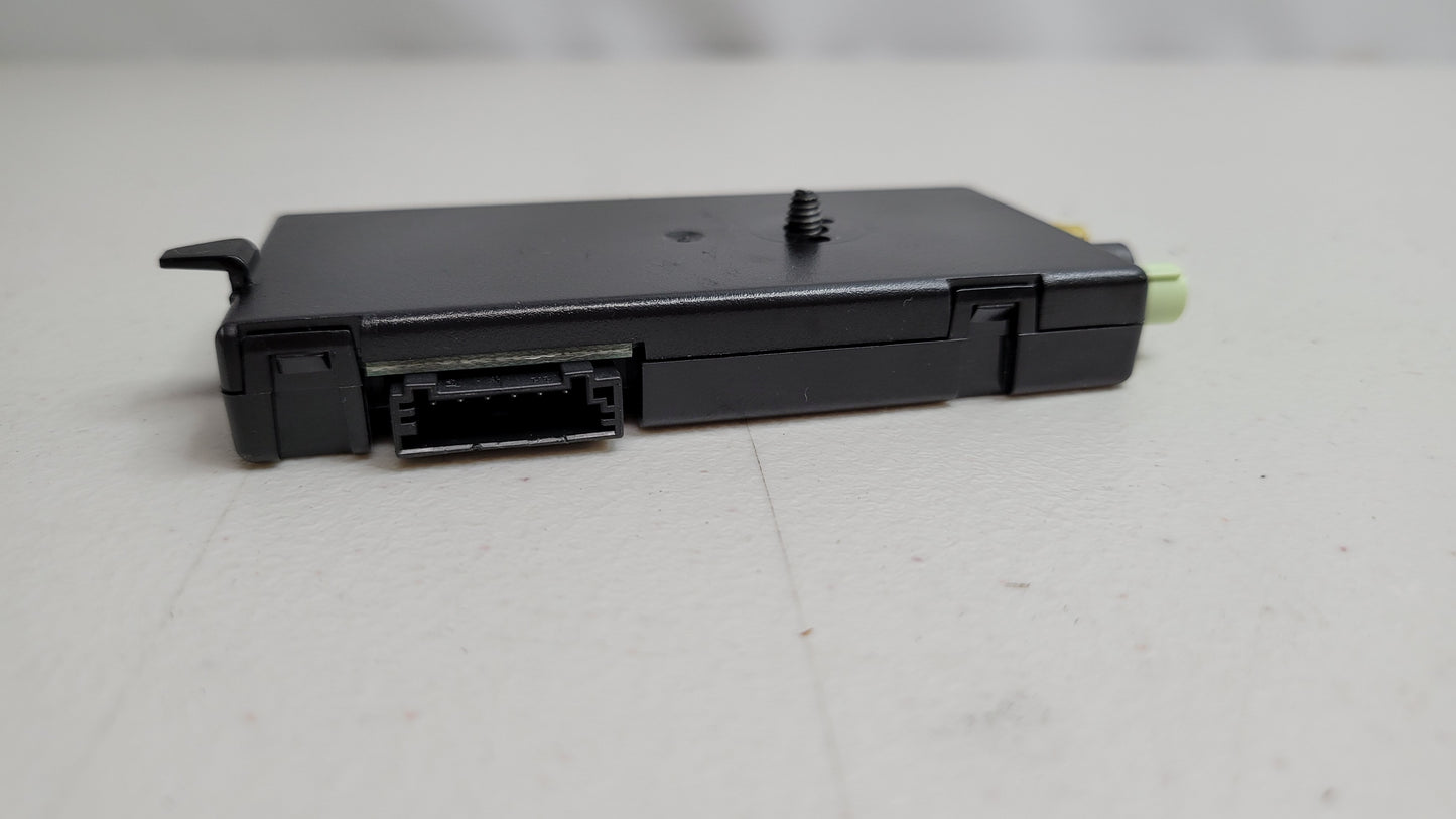 BMW 4 SERIES F32 420D RHD AERIAL ANTENNA AMPLIFIER AV 923117906 - MPerformance.parts