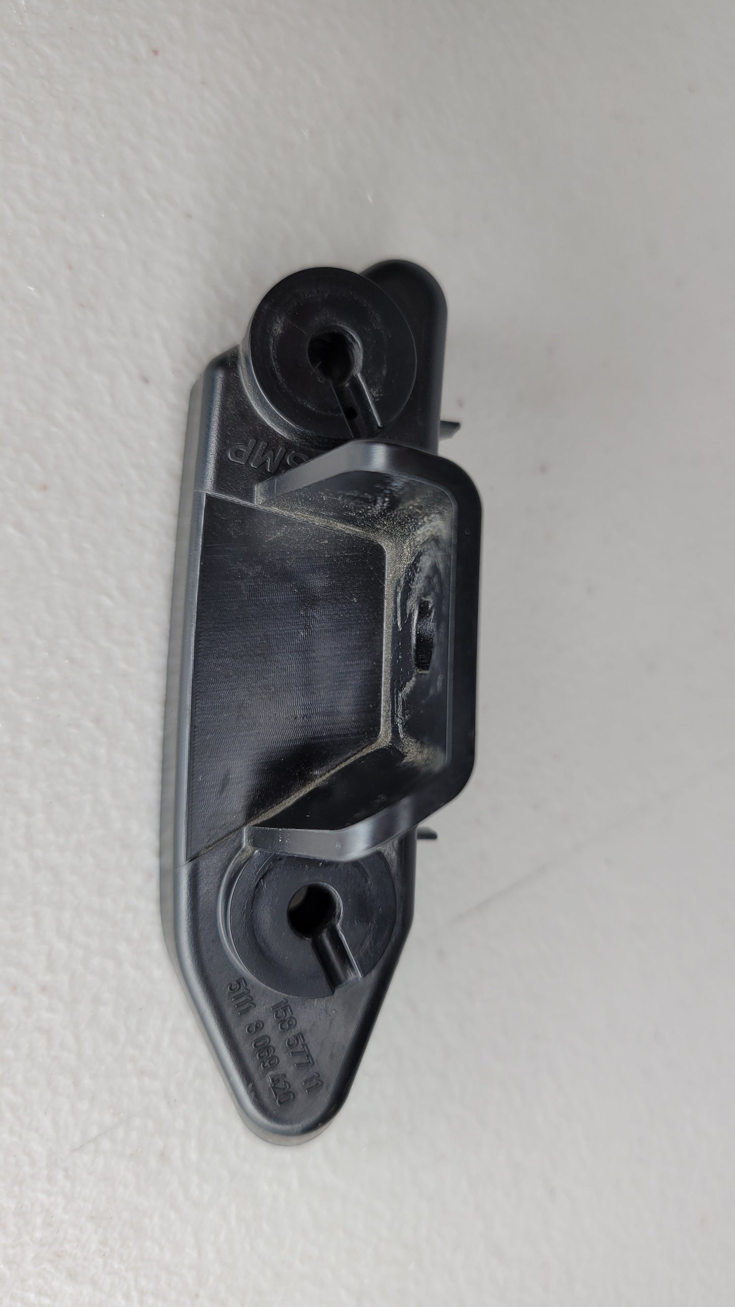 M3 M4 2021 2022 2023 2024 Front Right Bumper Lower Mount Bracket Guide 51118069420 - MPerformance.parts