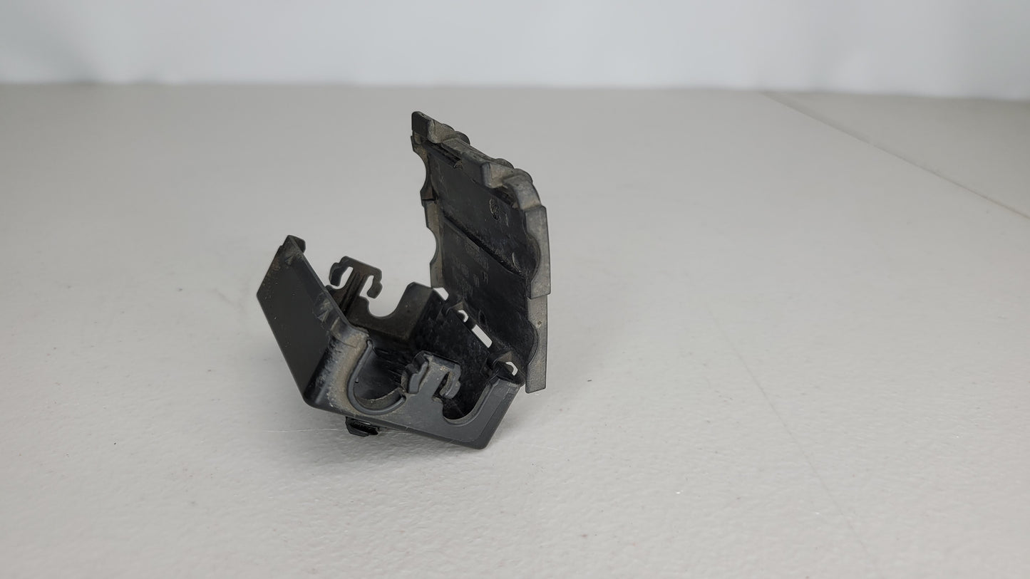 BMW 1 2 3 4 Series F20 F21 F22 F30 F31 F32 Plug-in Connection Bracket 9252800 - MPerformance.parts