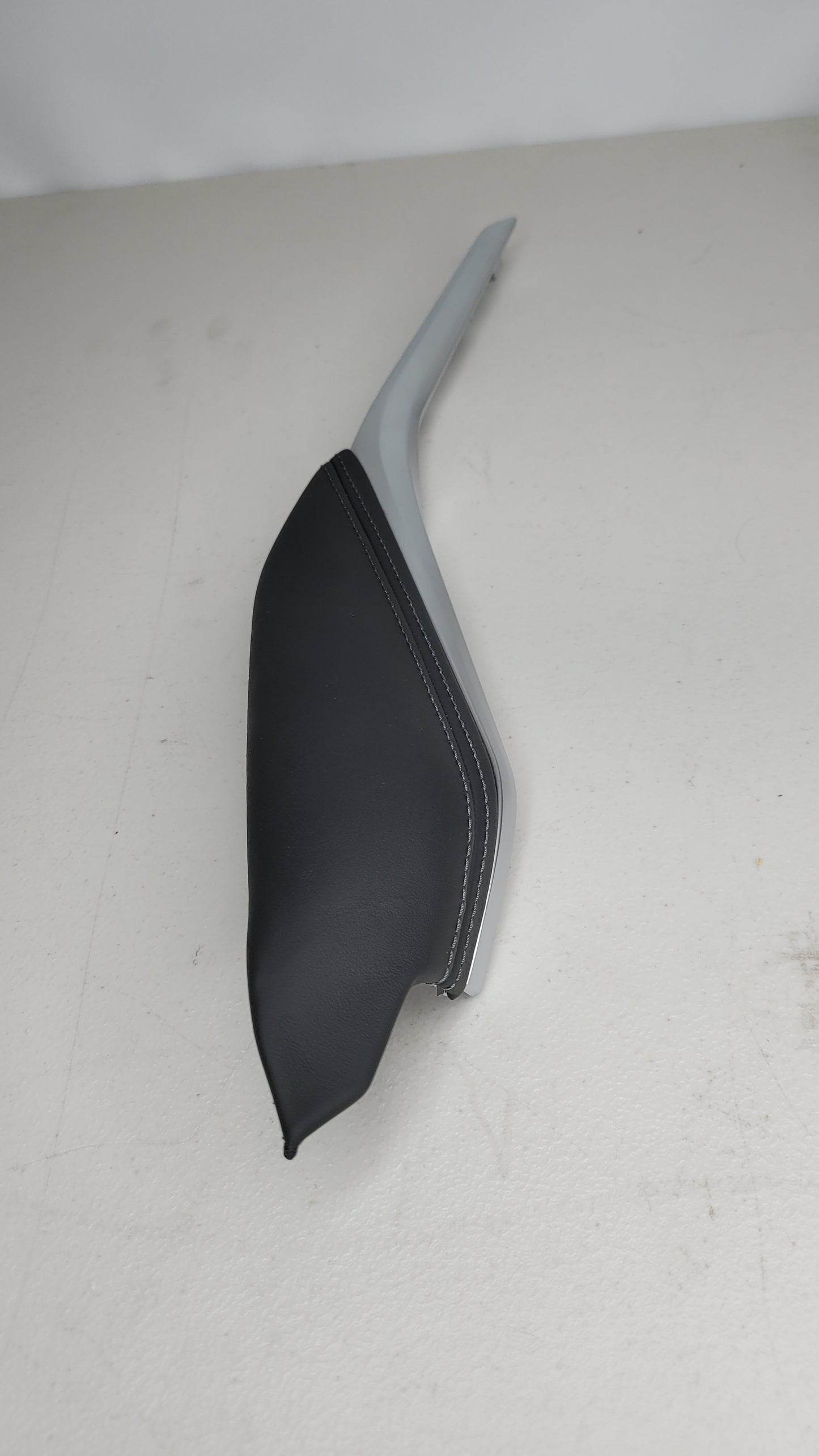 G80 M3 Driver Knee Leather Panel - 9502522-03 - MPerformance.parts