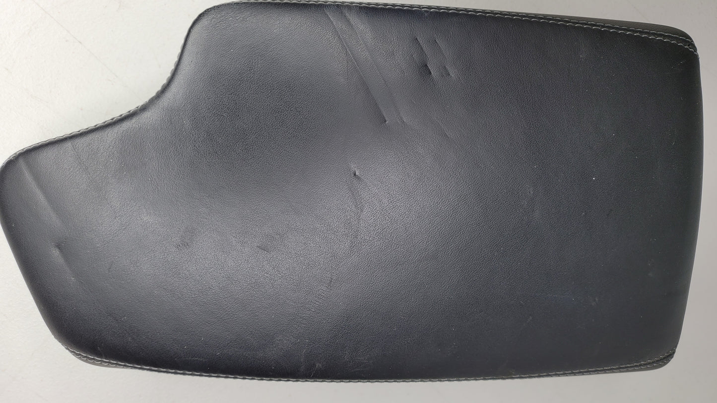 CENTER CONSOLE ARMREST MERINO LEATHER BLACK BMW F80 F82 M3 M4 105028221 - MPerformance.parts