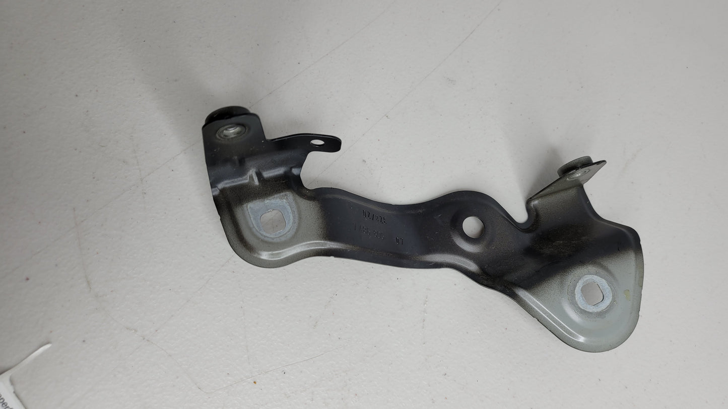 BMW 3 SERIES WING MOUNTING BRACKET LH 7486805 - MPerformance.parts