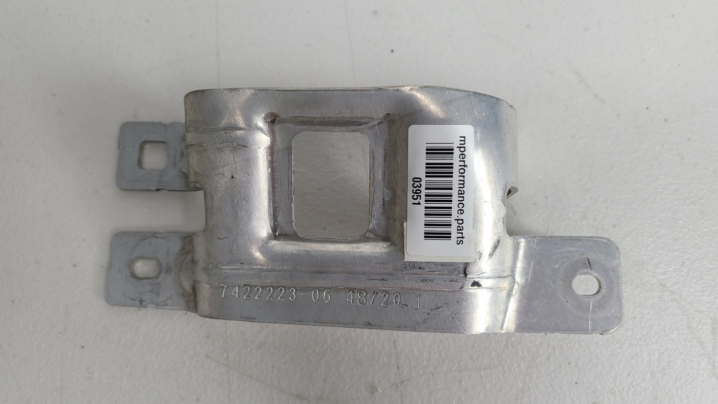 BMW 3 G20 G21 Front Bumper Left Vertical Connection 51117422223 - MPerformance.parts