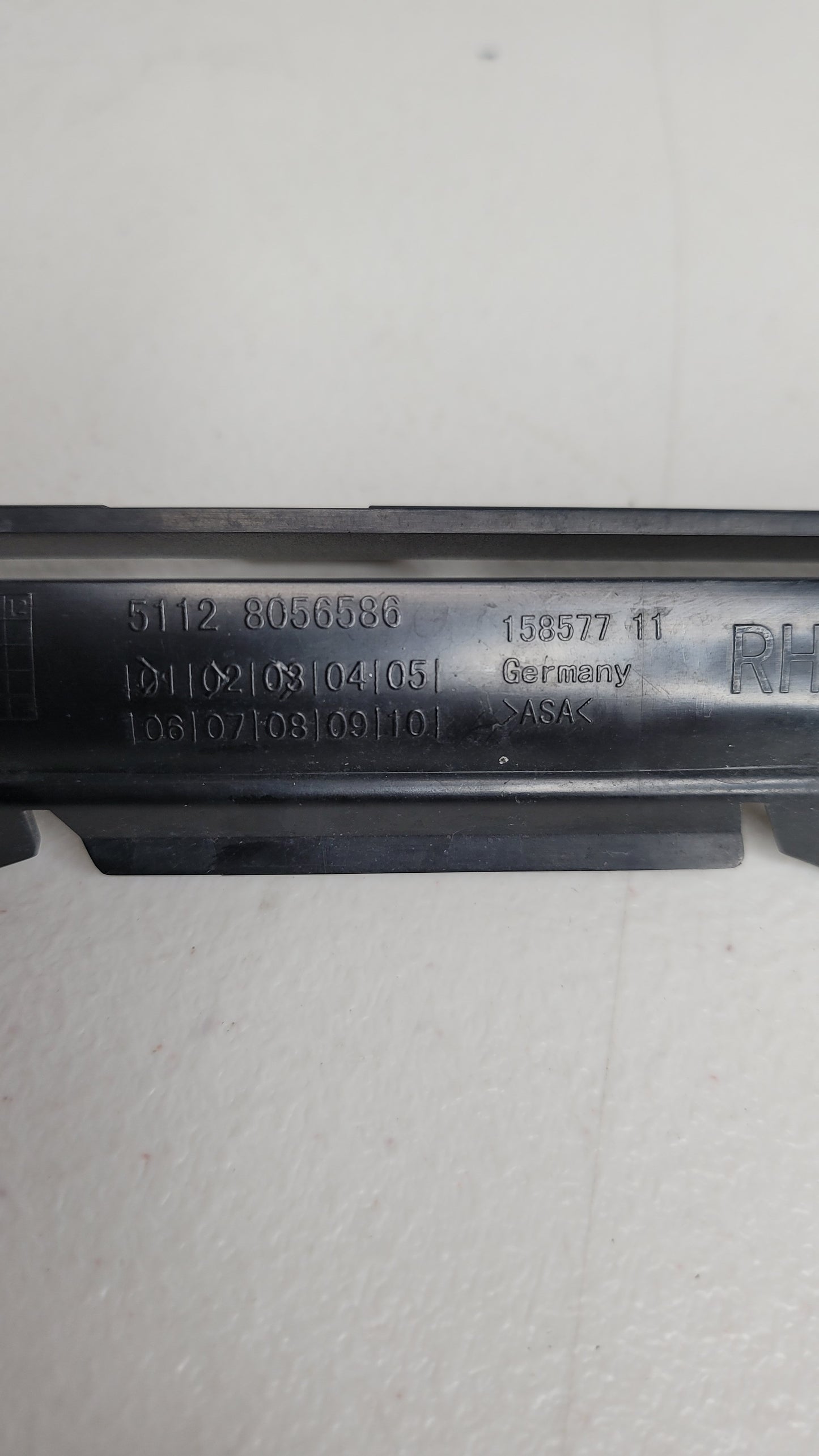 BMW 3 F80 Rear Right Bumper Moulding 51128056586 8056586 - MPerformance.parts