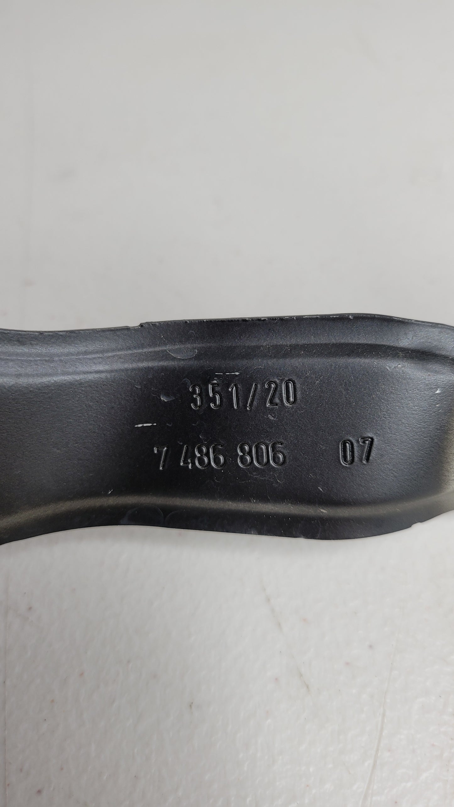 BMW 3 SERIES FRONT WING MOUNTING BRACKET RH 167/21 7486806 07 - MPerformance.parts