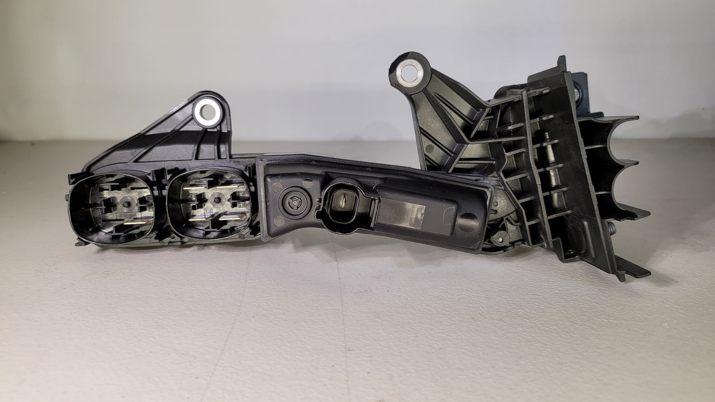 BMW M3 Competition Fuse Box G80 21-23 OEM 6842529-02 - MPerformance.parts