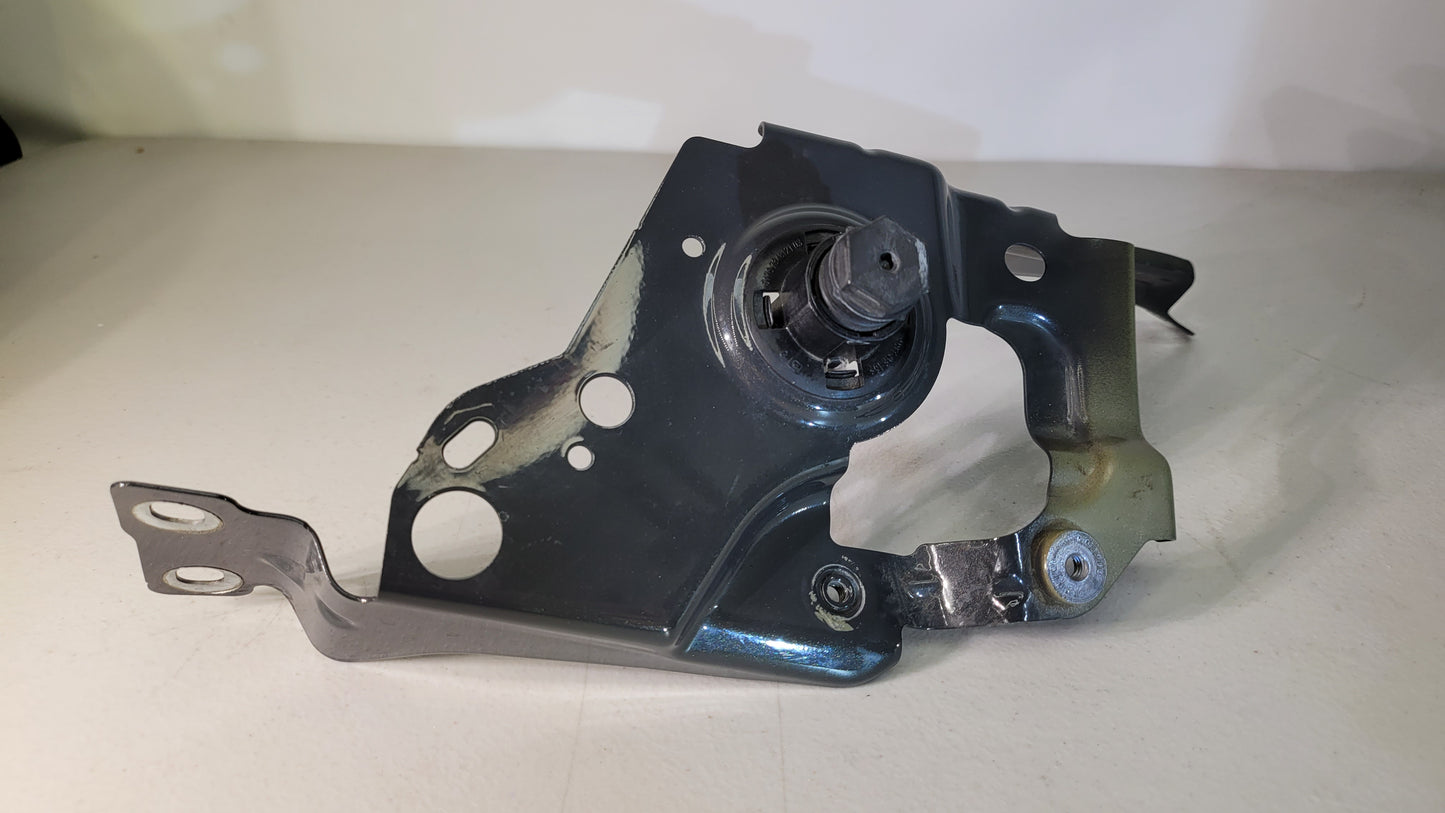 BMW 4 Coupe G82 Front Left Fender Holder 8074973 2022 - MPerformance.parts