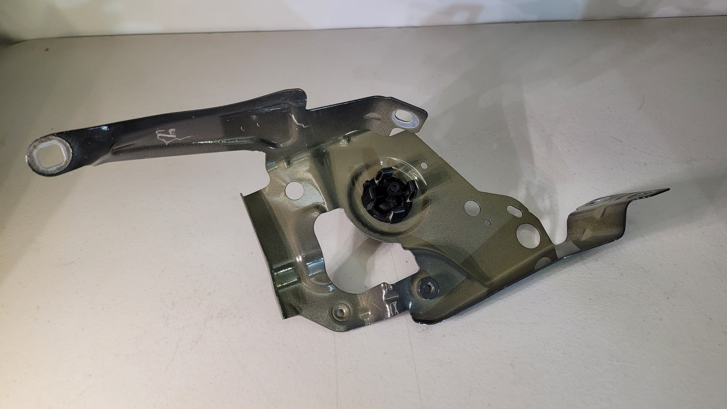 BMW 4 Coupe G82 Front Left Fender Holder 8074973 2022 - MPerformance.parts