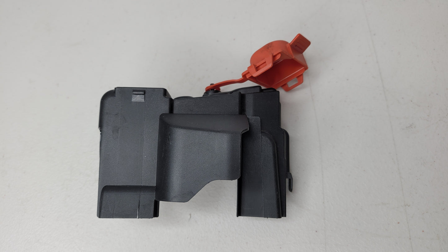 FUSE RELAY BATTERY JUNCTION BOX UPPER COVER OEM 8793045 BMW M3 G80 - MPerformance.parts