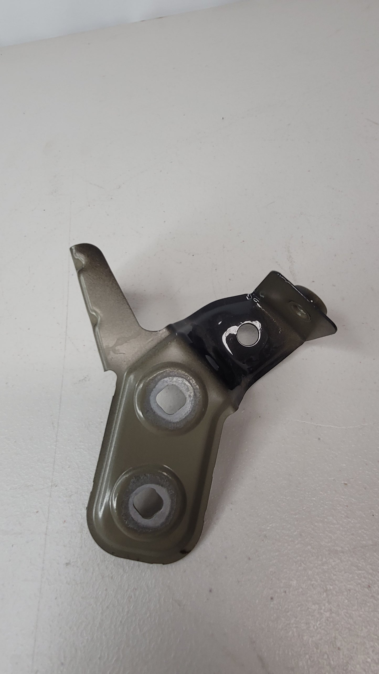 BMW 3 G80 G81 4 G22 G23 G26 G82 G83 Front Right Fender Holder 2022 7486804 - MPerformance.parts