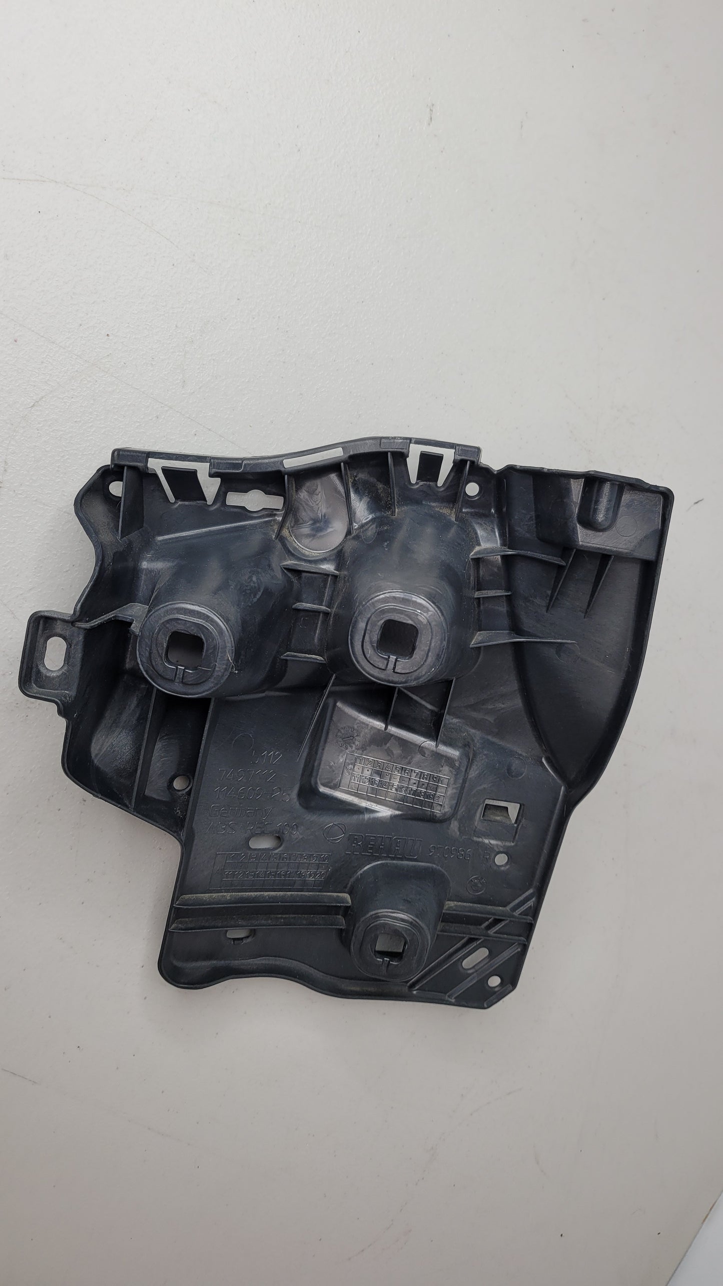BMW M3 M4 G80 G82 G83 REAR RIGHT BUMPER BRACKET LATERAL MOUNT 7497112 - MPerformance.parts