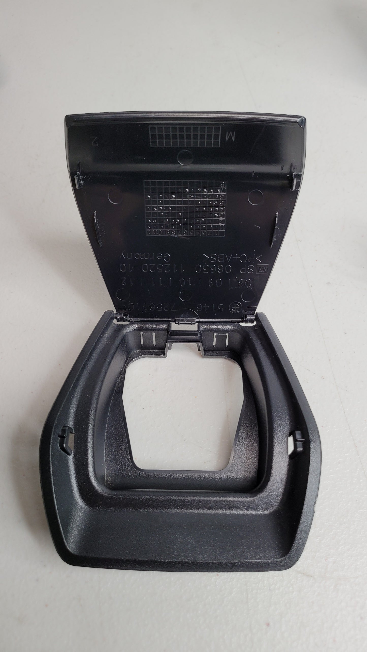 BMW 3 F30 F80 Rear Child Seat Isofix Cover Trim Black Lid Panel 112520-10 - MPerformance.parts