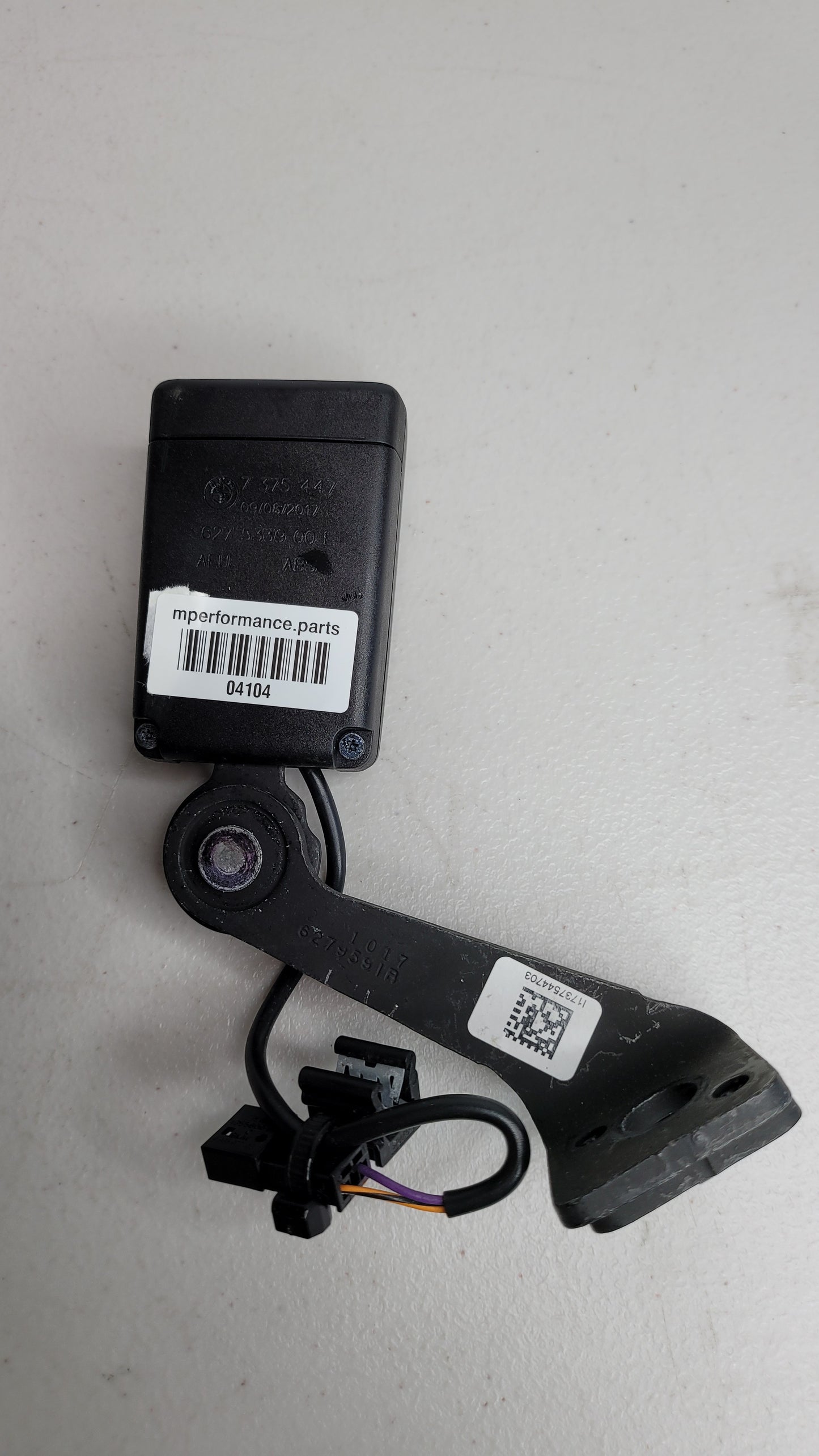 BMW M3 F80 2018 Rear Seatbelt Buckle Left LHS 7375447 - MPerformance.parts